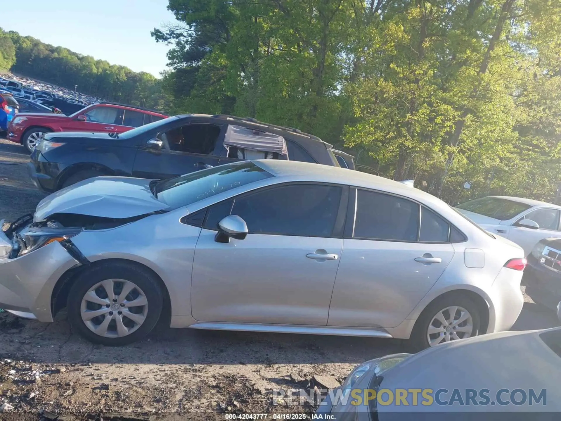 14 Photograph of a damaged car 5YFB4MDE9PP019270 TOYOTA COROLLA 2023