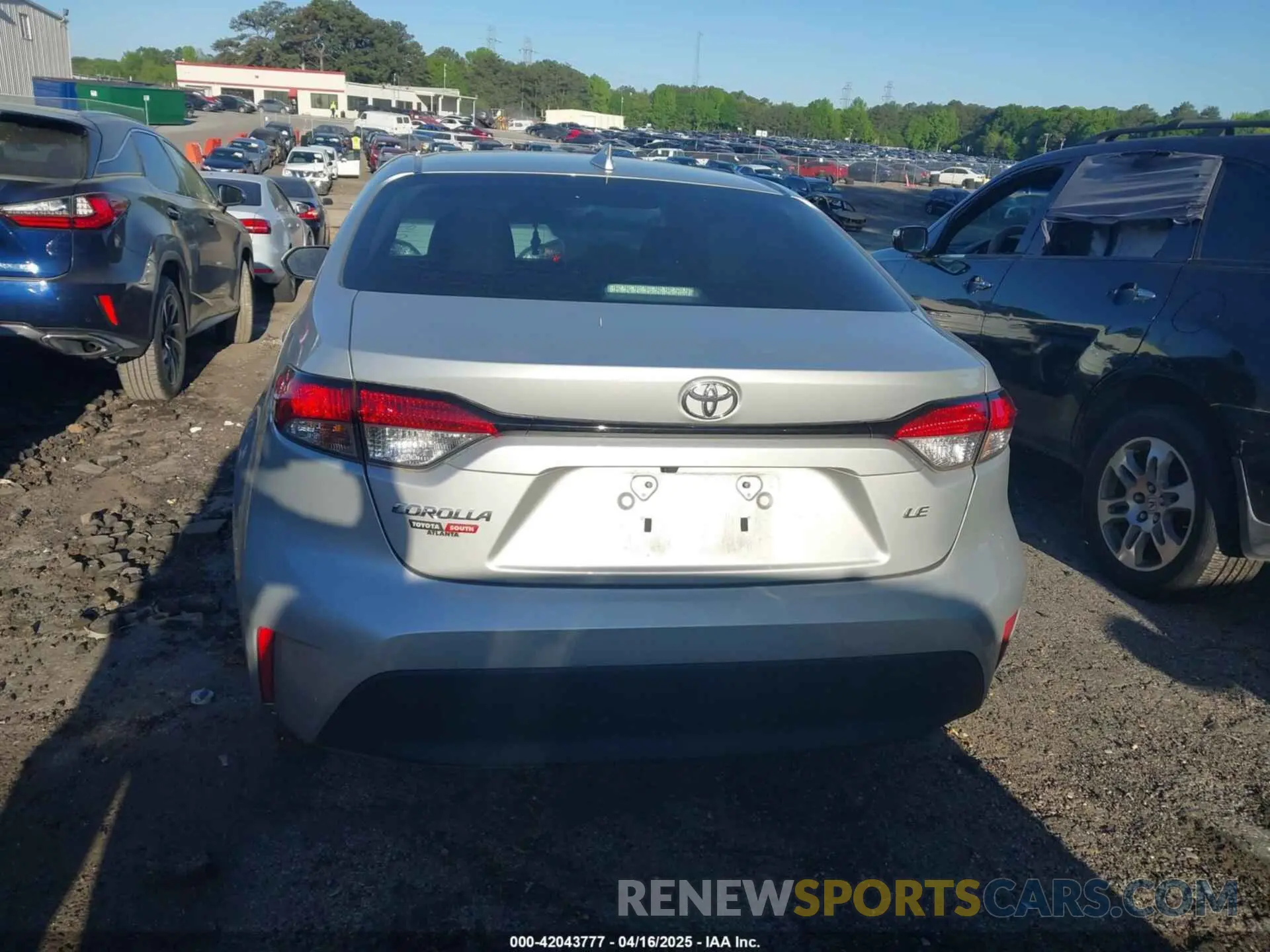 16 Photograph of a damaged car 5YFB4MDE9PP019270 TOYOTA COROLLA 2023