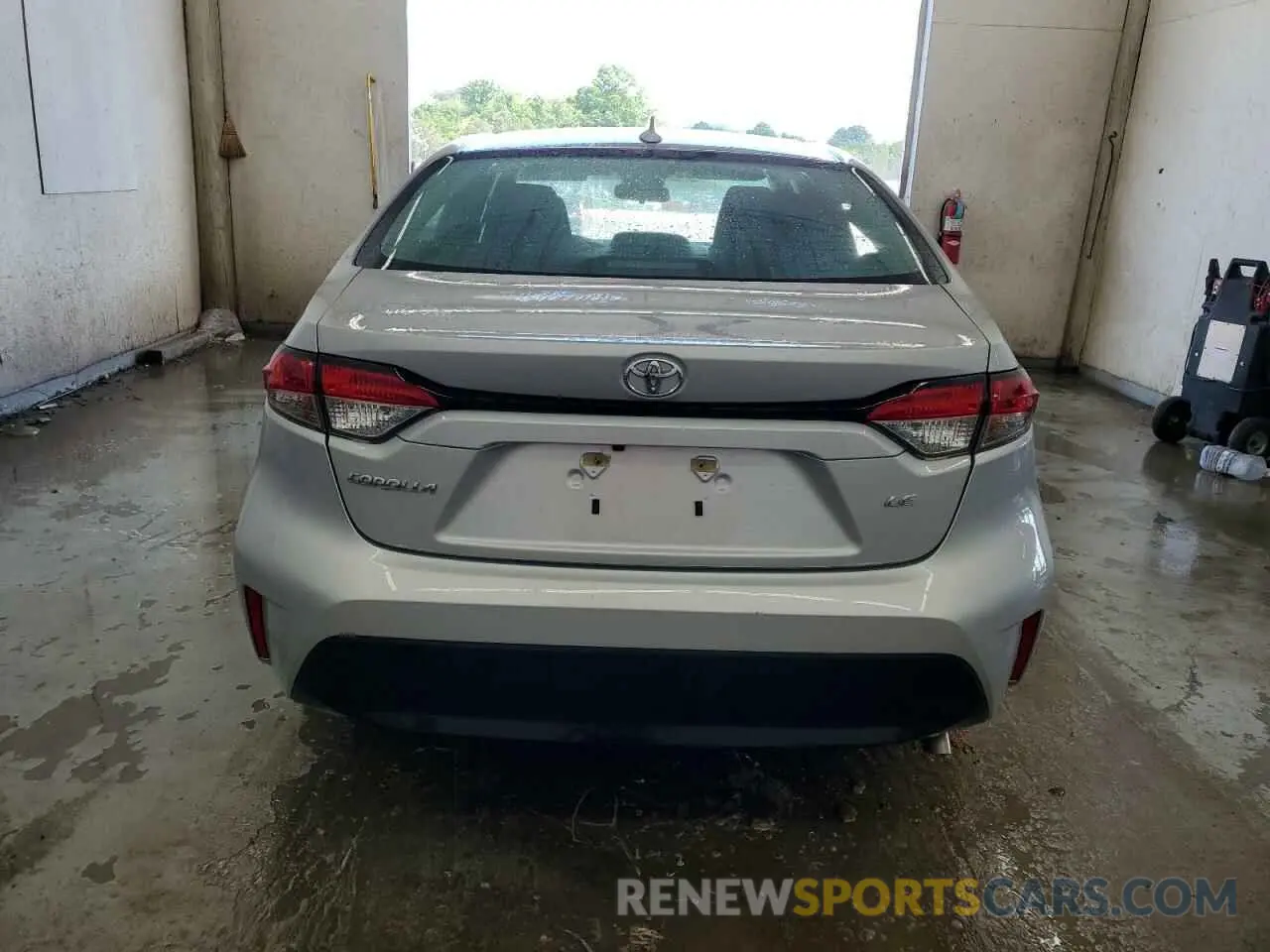 6 Photograph of a damaged car 5YFB4MDE9PP024243 TOYOTA COROLLA 2023