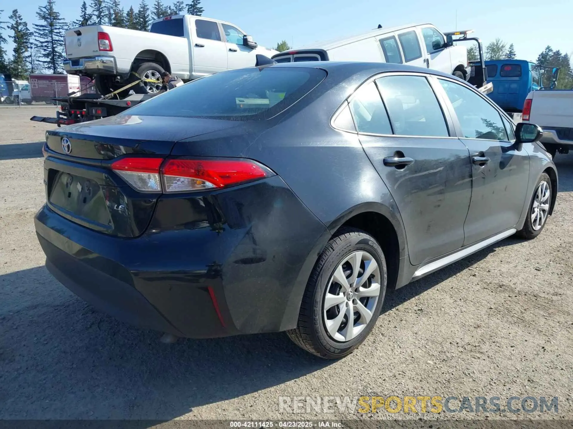 4 Photograph of a damaged car 5YFB4MDE9PP032701 TOYOTA COROLLA 2023