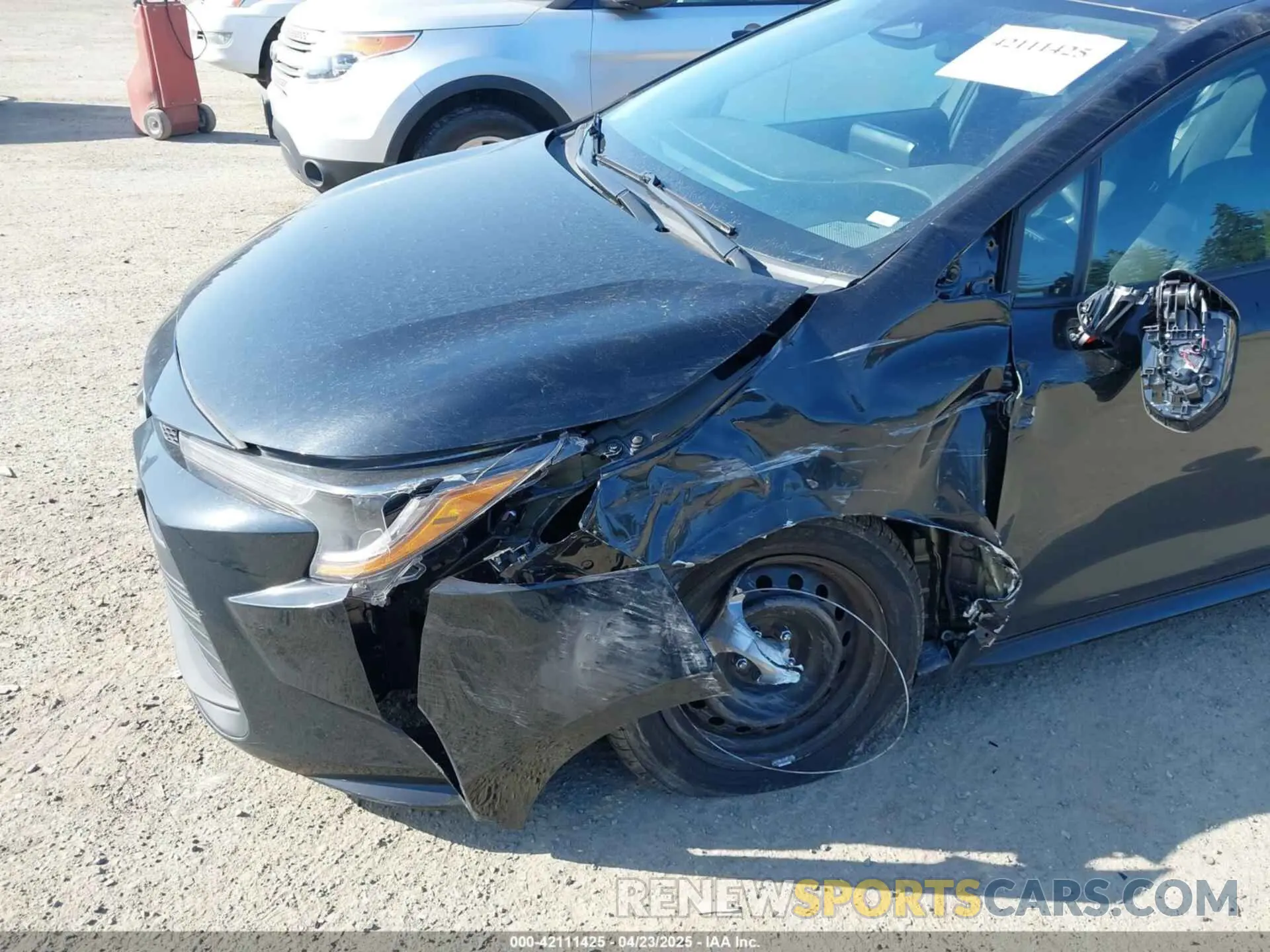 6 Photograph of a damaged car 5YFB4MDE9PP032701 TOYOTA COROLLA 2023
