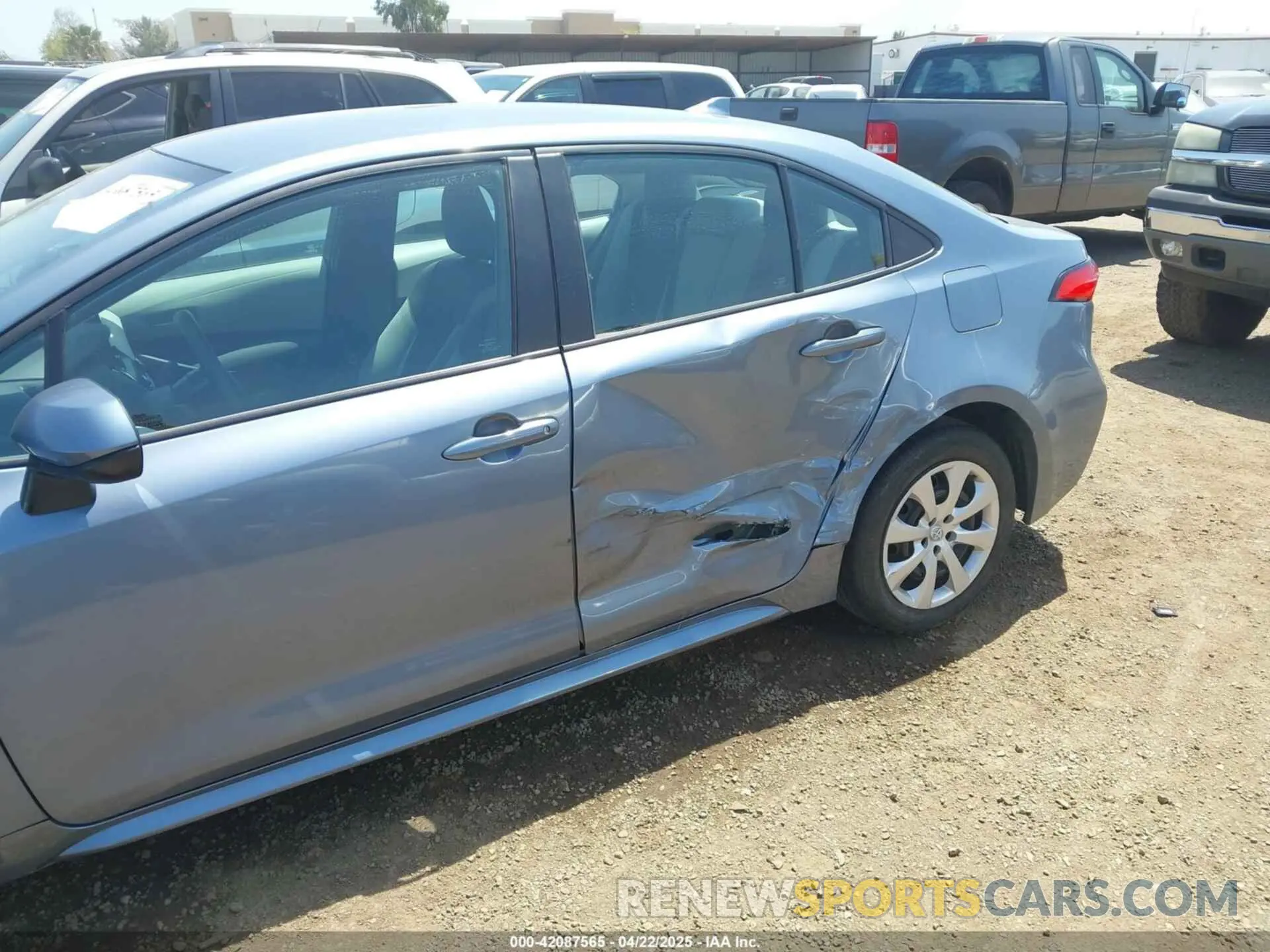 6 Photograph of a damaged car 5YFB4MDE9PP052382 TOYOTA COROLLA 2023