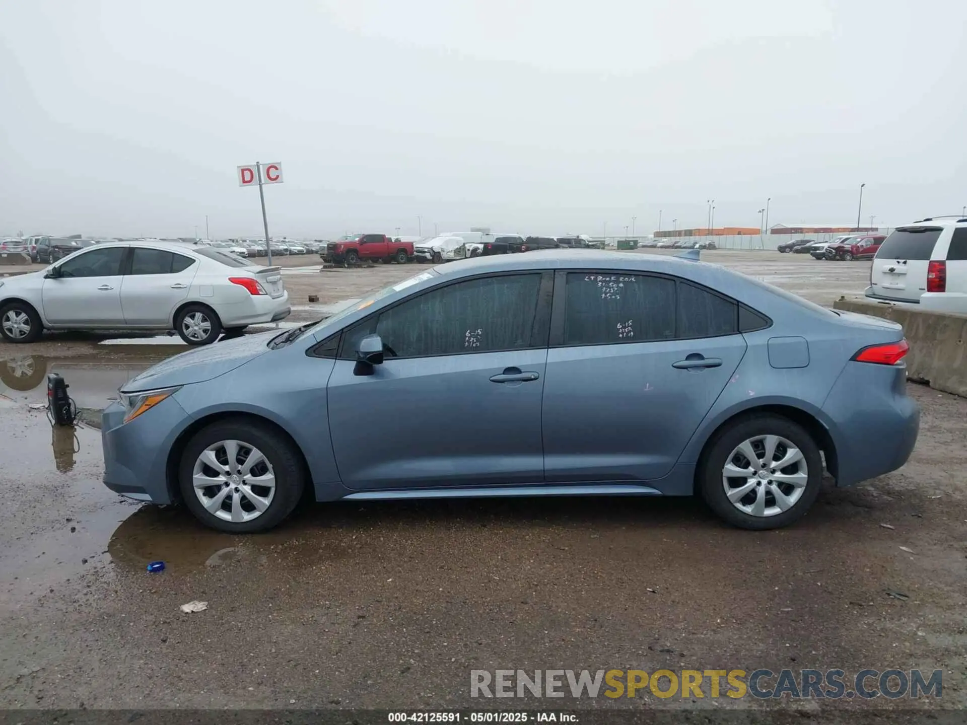 14 Photograph of a damaged car 5YFB4MDE9PP058599 TOYOTA COROLLA 2023