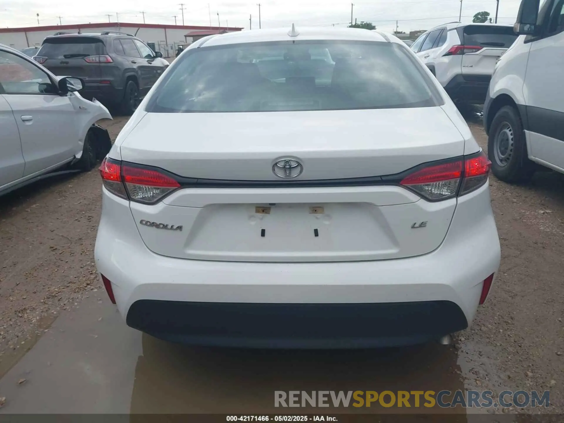 16 Photograph of a damaged car 5YFB4MDE9PP063267 TOYOTA COROLLA 2023
