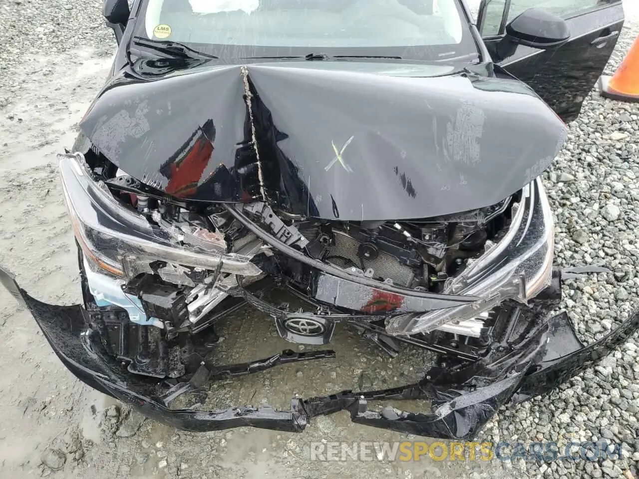 11 Photograph of a damaged car 5YFB4MDEXPP021013 TOYOTA COROLLA 2023