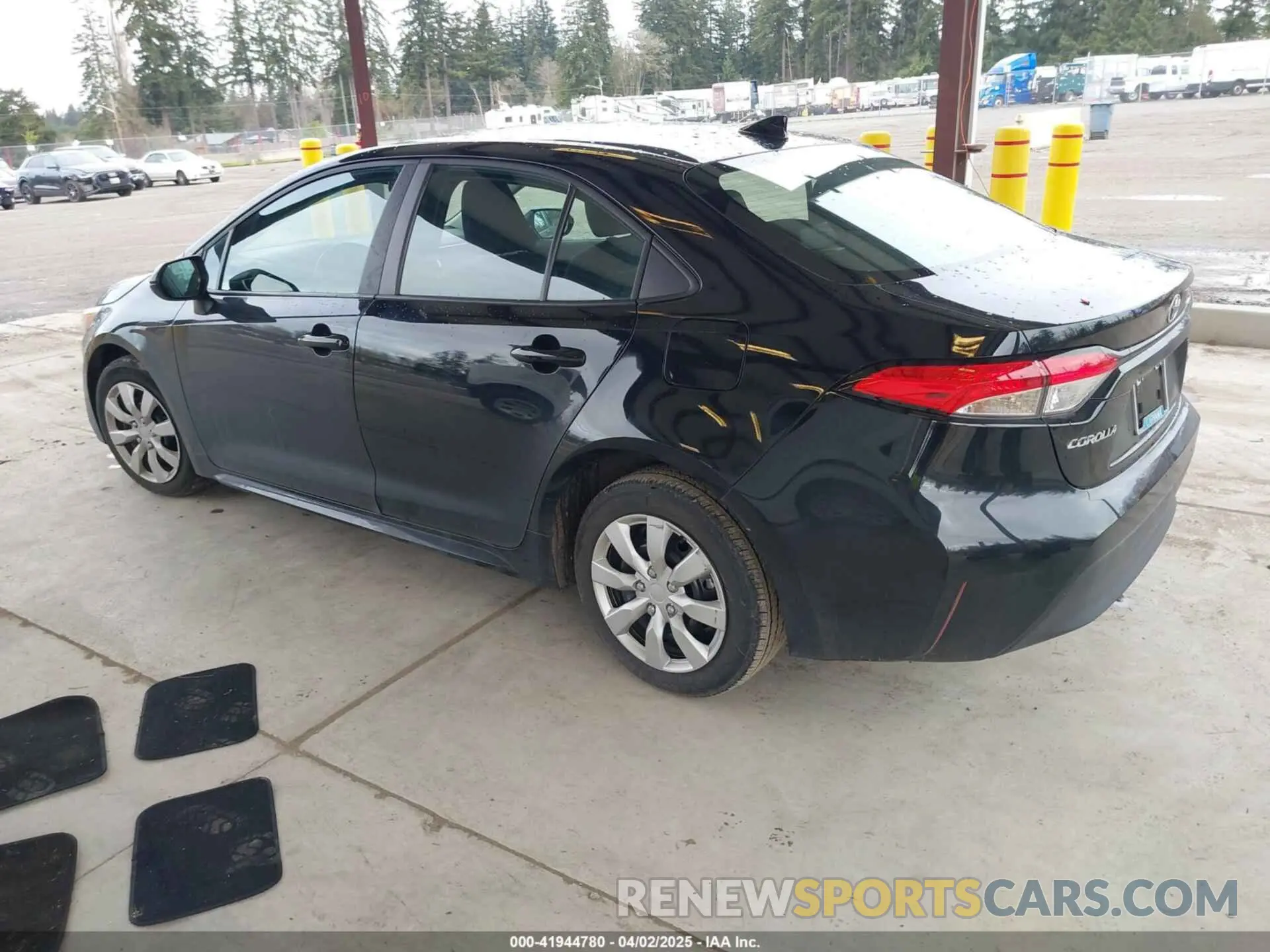 3 Photograph of a damaged car 5YFB4MDEXPP022260 TOYOTA COROLLA 2023