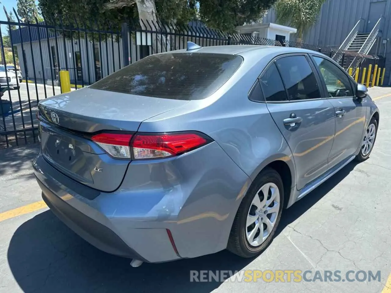 17 Photograph of a damaged car 5YFB4MDEXPP025532 TOYOTA COROLLA 2023