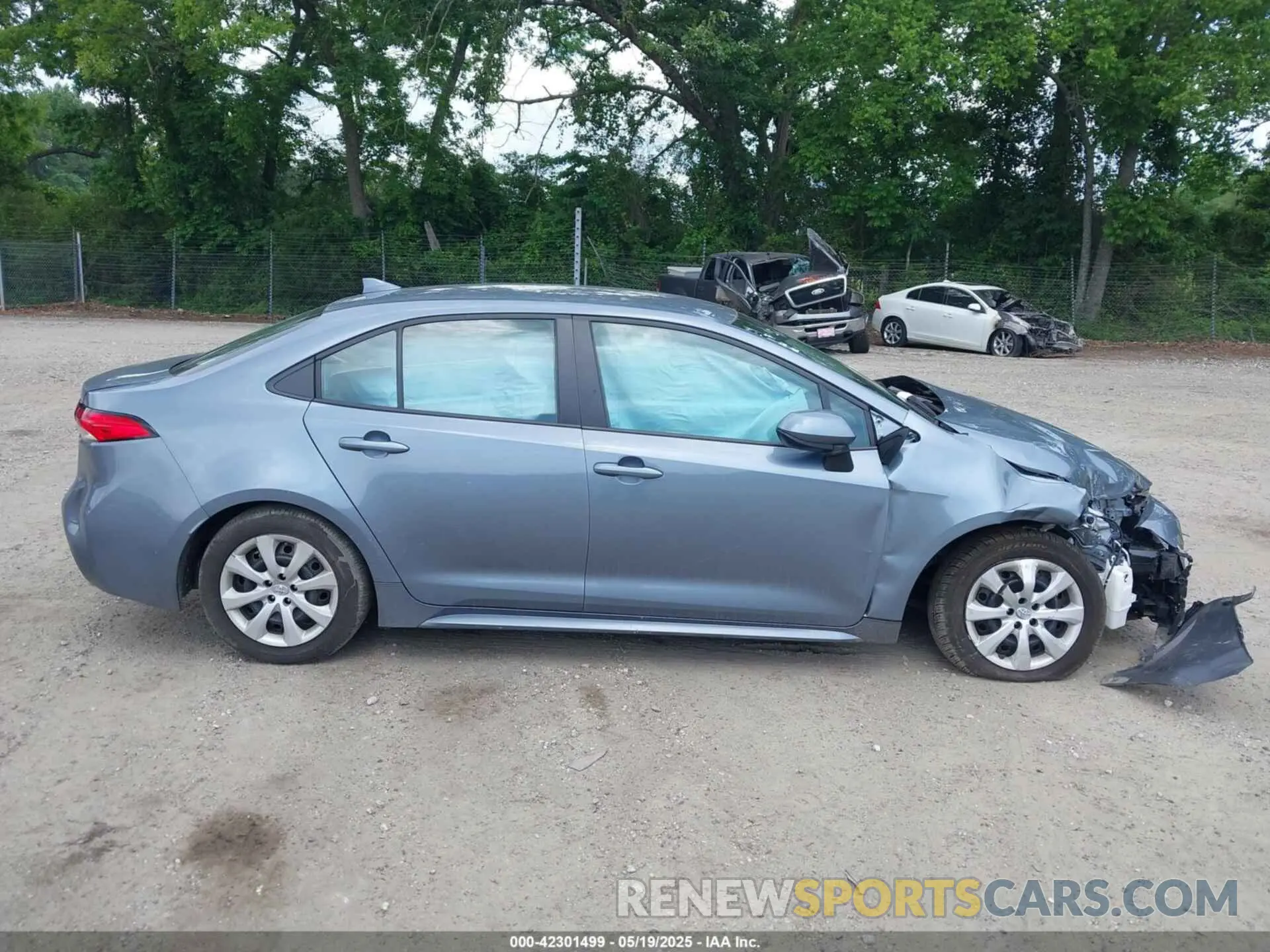 13 Photograph of a damaged car 5YFB4MDEXPP029757 TOYOTA COROLLA 2023