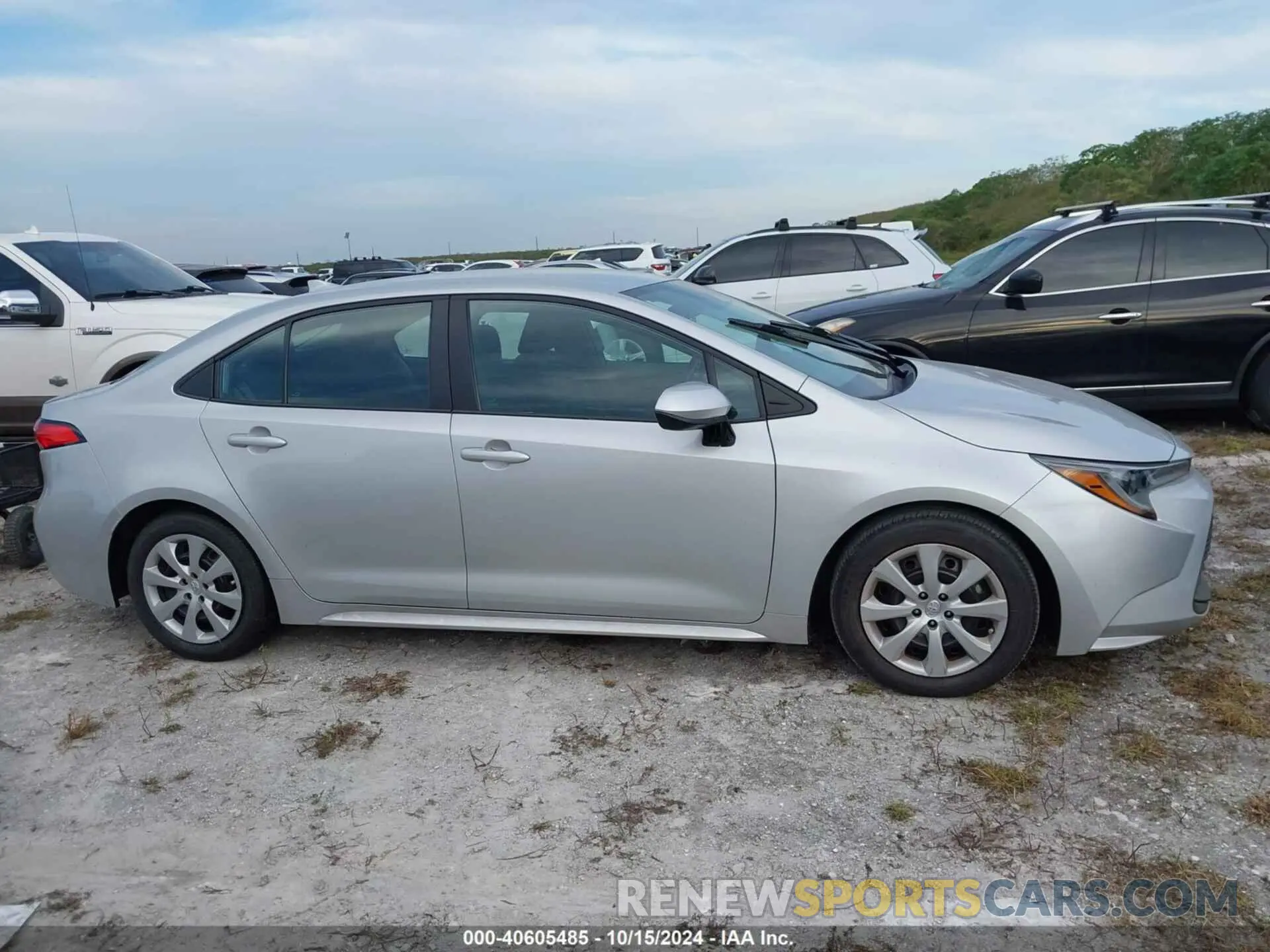 13 Photograph of a damaged car 5YFB4MDEXPP051953 TOYOTA COROLLA 2023