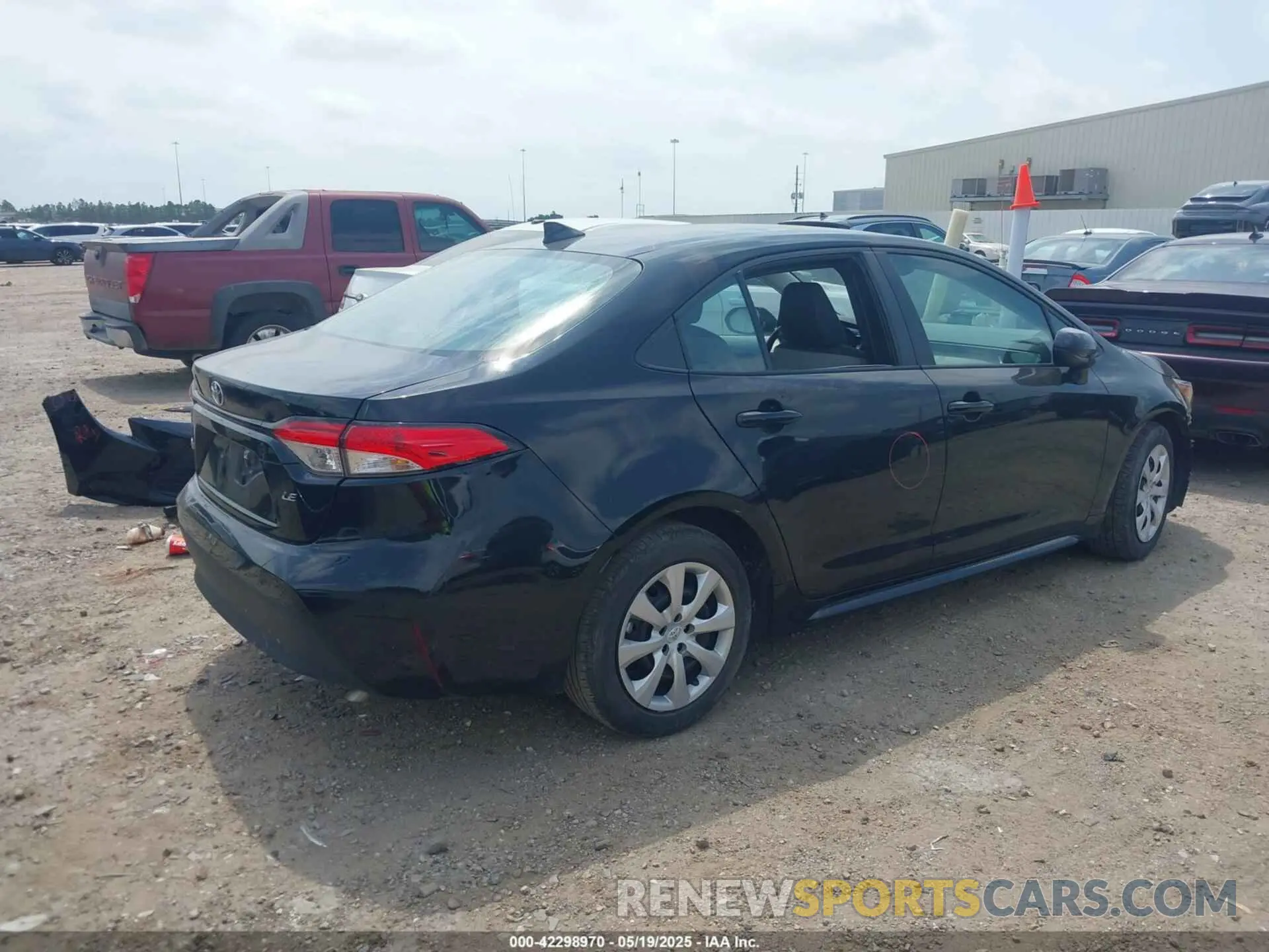 4 Photograph of a damaged car 5YFB4MDEXPP057199 TOYOTA COROLLA 2023