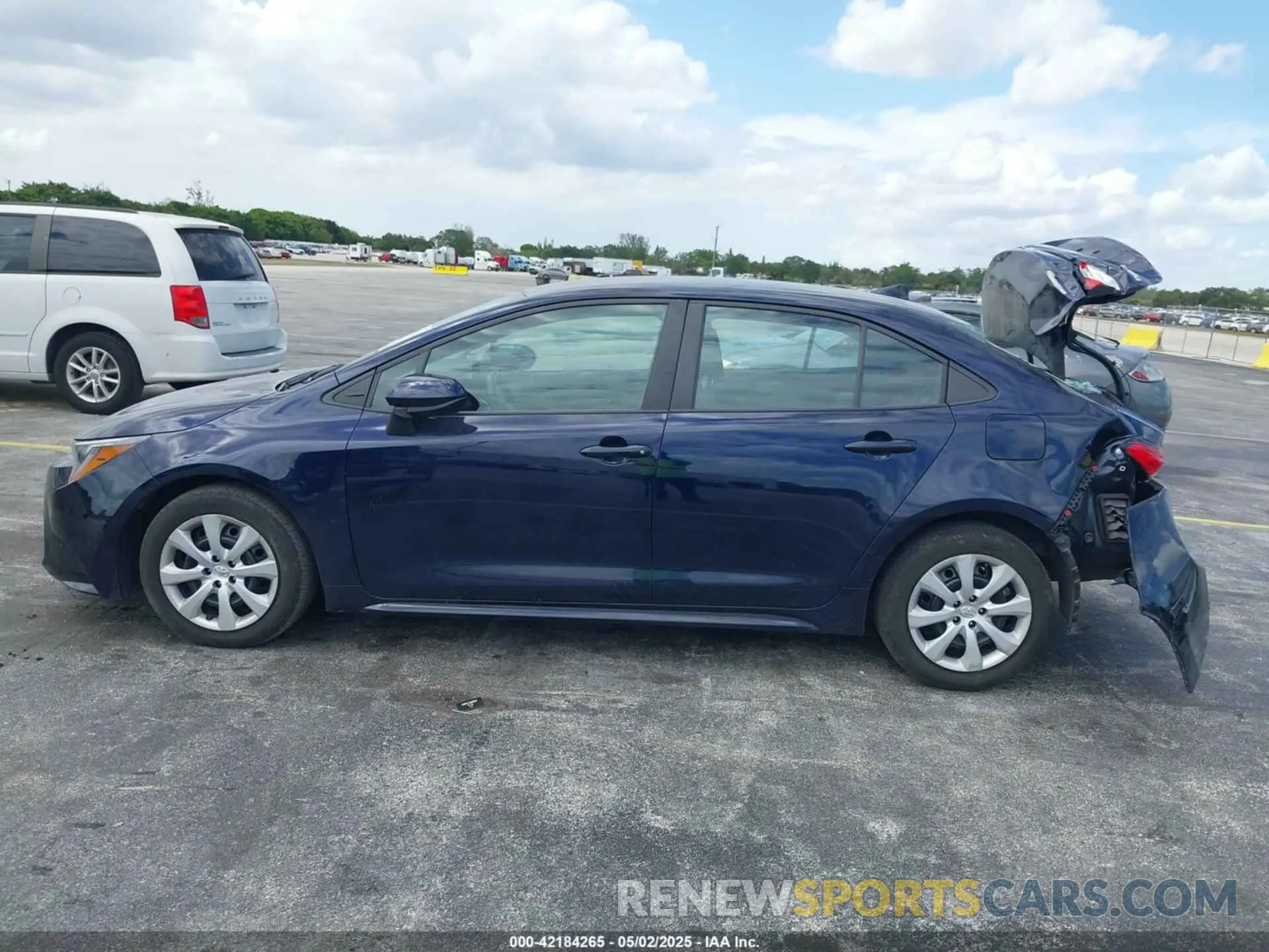 14 Photograph of a damaged car 5YFB4MDEXPP077212 TOYOTA COROLLA 2023
