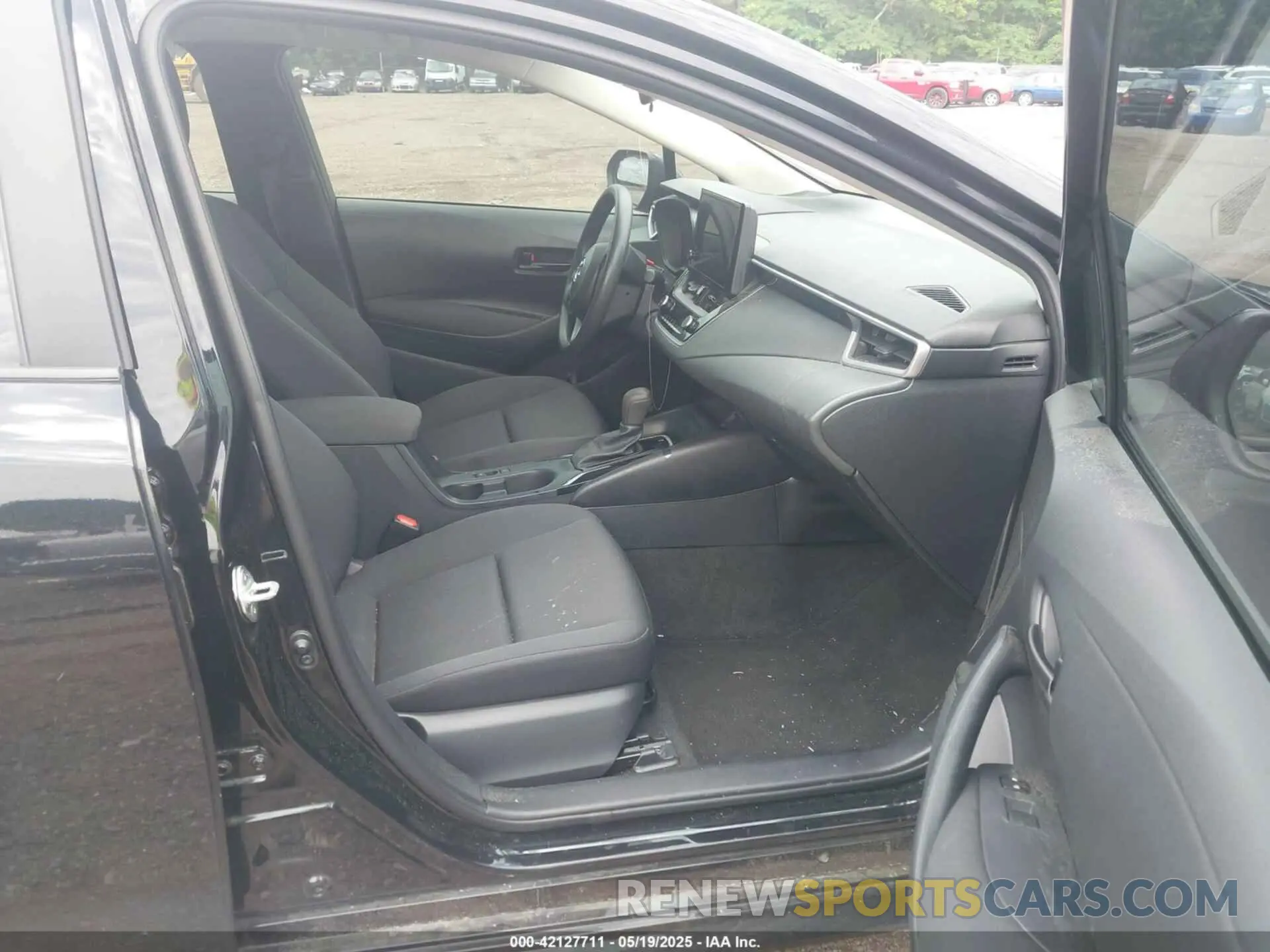 5 Photograph of a damaged car 5YFB4MDW3PP004165 TOYOTA COROLLA 2023