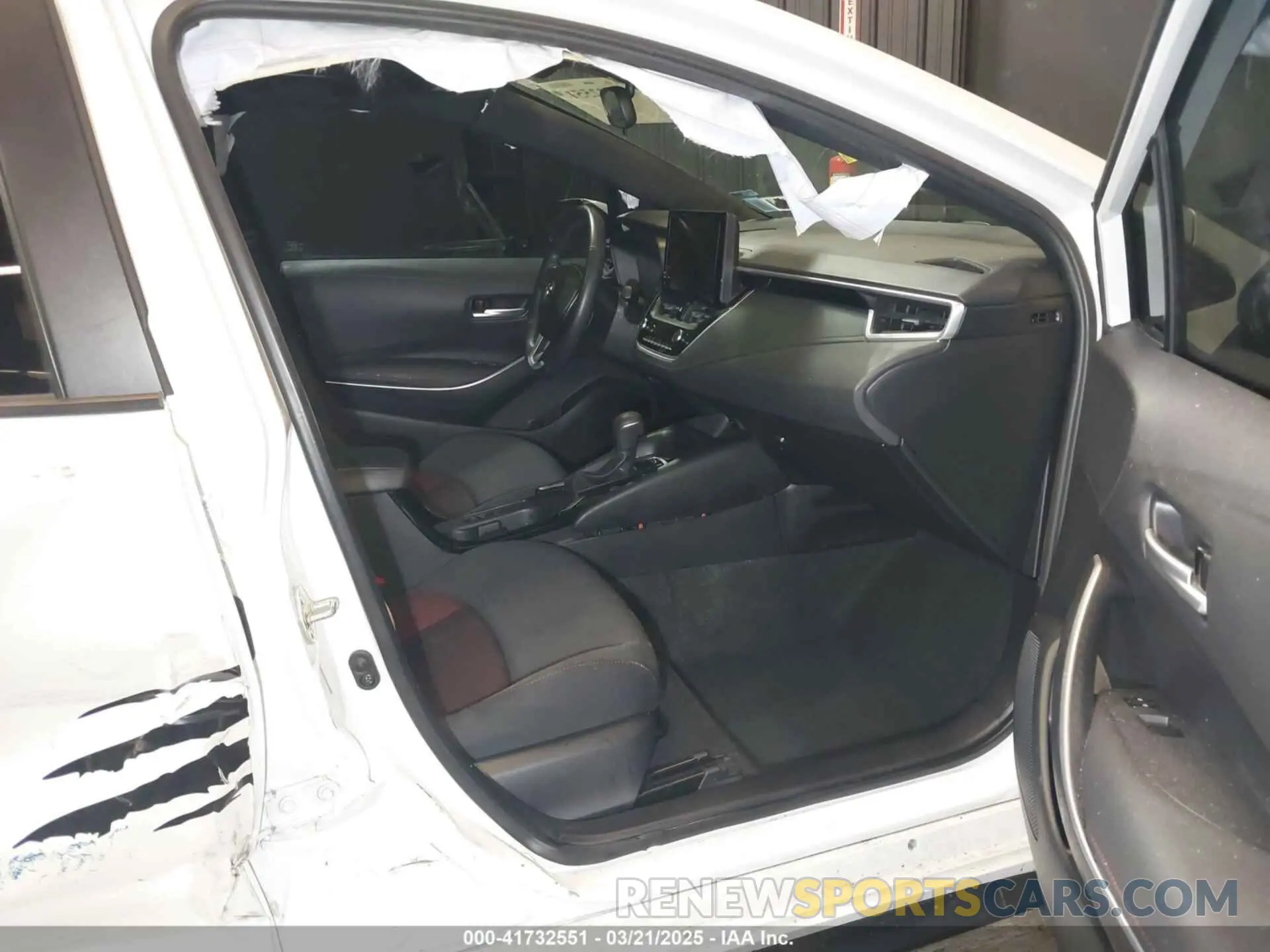 5 Photograph of a damaged car 5YFP4MCE0PP151910 TOYOTA COROLLA 2023