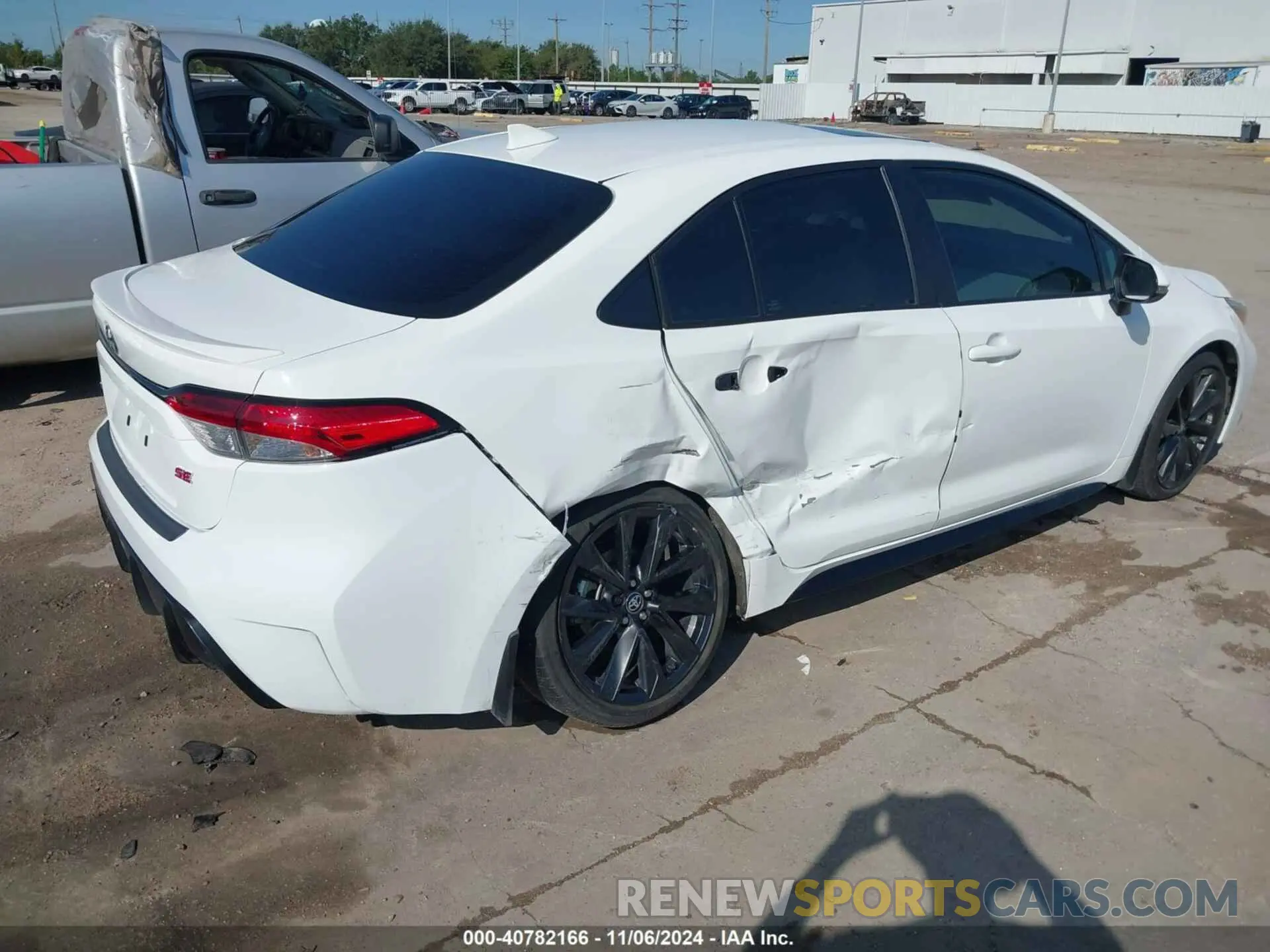 4 Photograph of a damaged car 5YFP4MCE1PP144948 TOYOTA COROLLA 2023