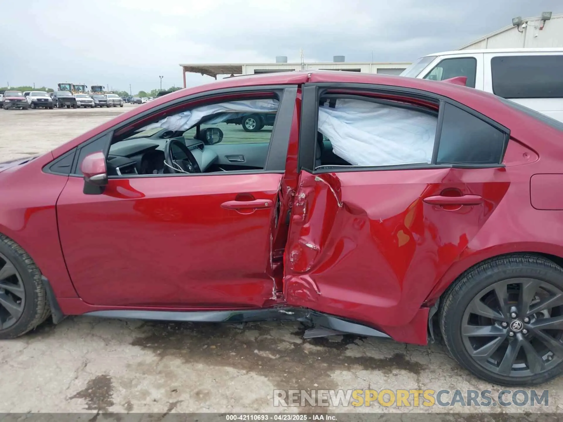 14 Photograph of a damaged car 5YFP4MCE7PP143562 TOYOTA COROLLA 2023