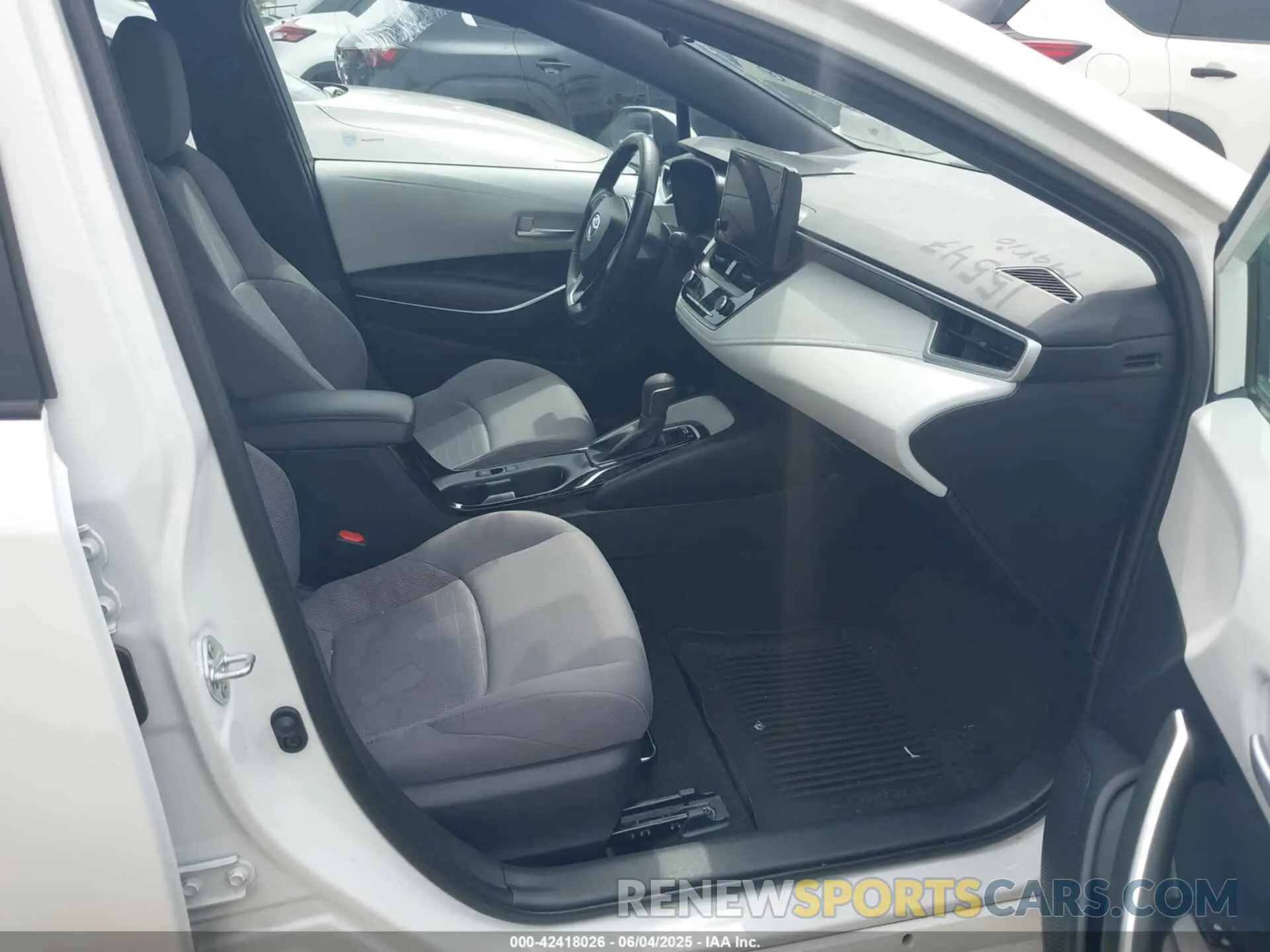 5 Photograph of a damaged car 5YFP4MCEXPP165362 TOYOTA COROLLA 2023