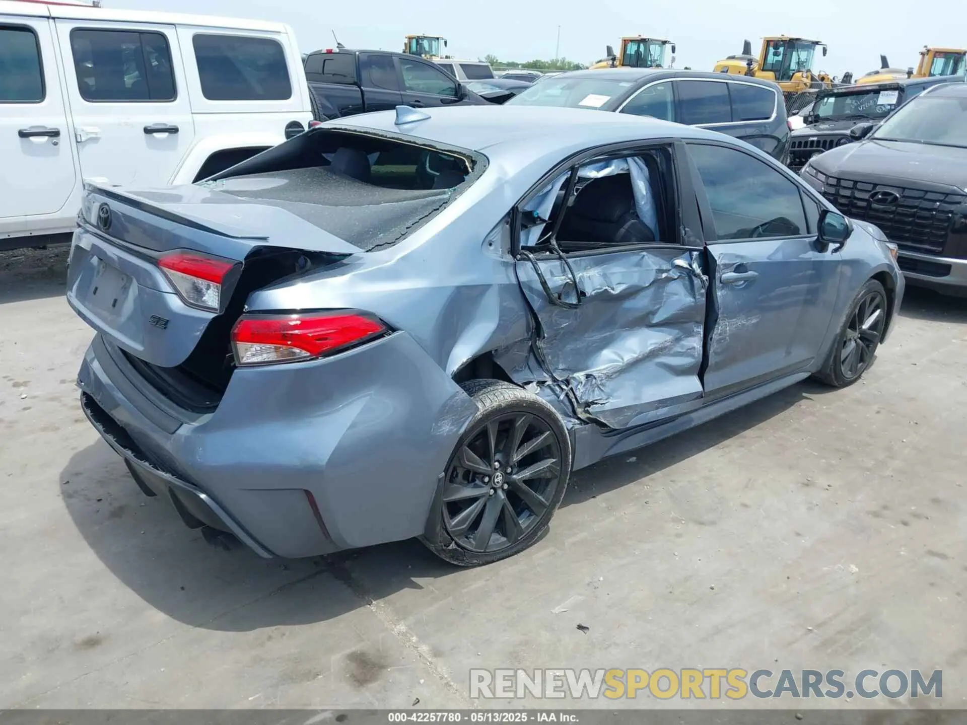 4 Photograph of a damaged car 5YFS4MCE0PP154865 TOYOTA COROLLA 2023