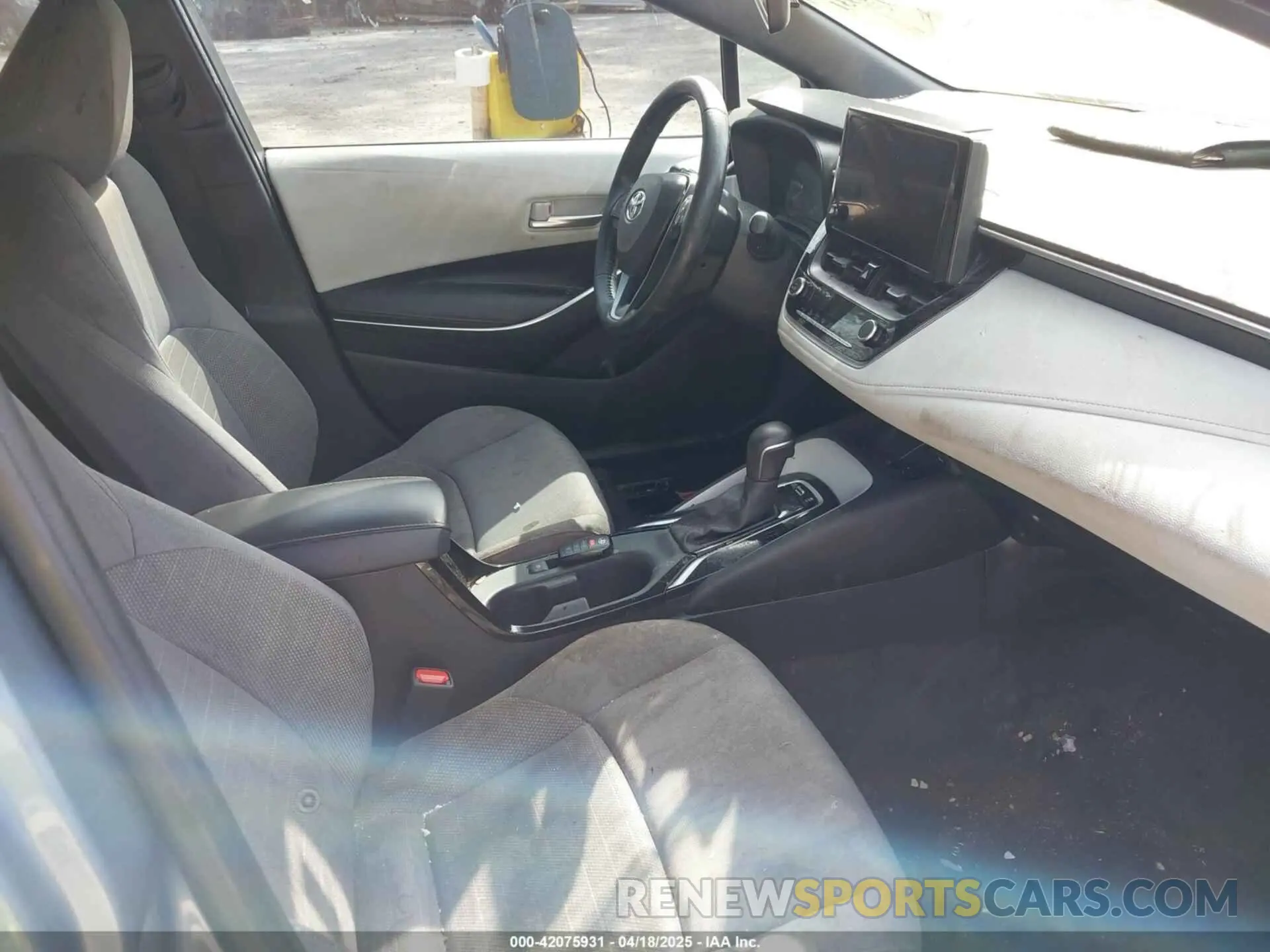 5 Photograph of a damaged car 5YFS4MCE1PP162473 TOYOTA COROLLA 2023