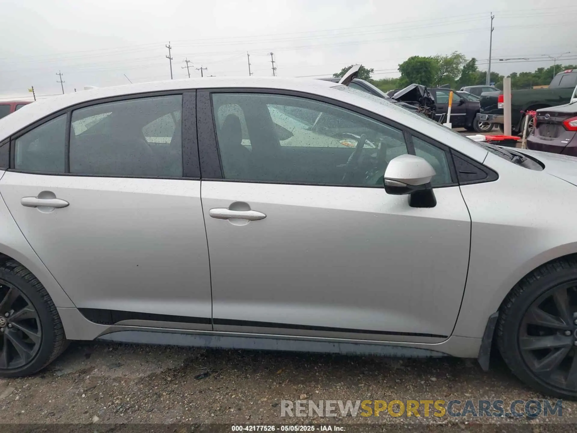13 Photograph of a damaged car 5YFS4MCE2PP146010 TOYOTA COROLLA 2023