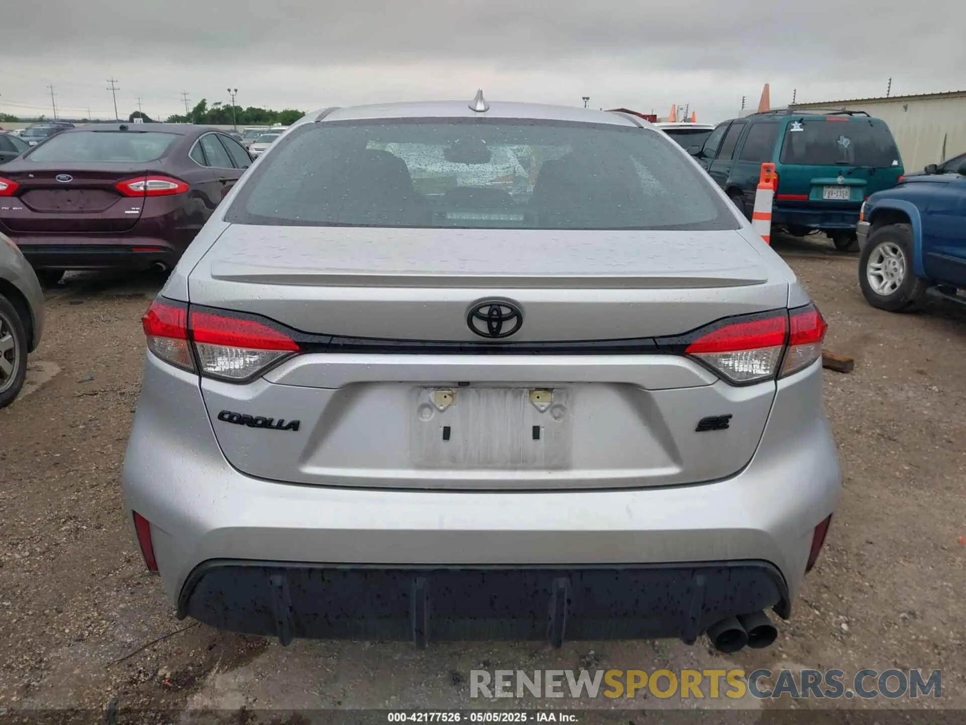 16 Photograph of a damaged car 5YFS4MCE2PP146010 TOYOTA COROLLA 2023