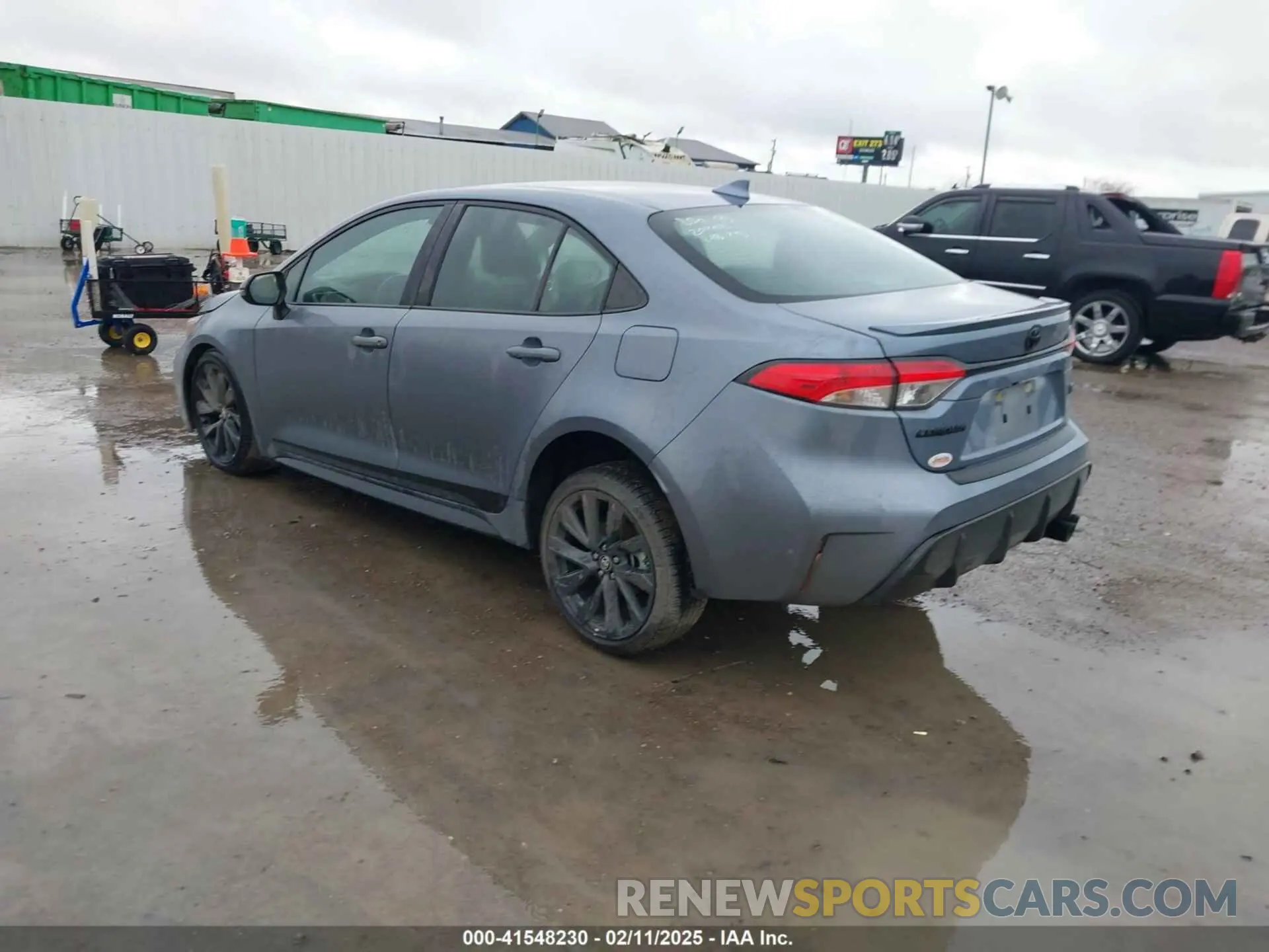 3 Photograph of a damaged car 5YFS4MCE3PP160529 TOYOTA COROLLA 2023