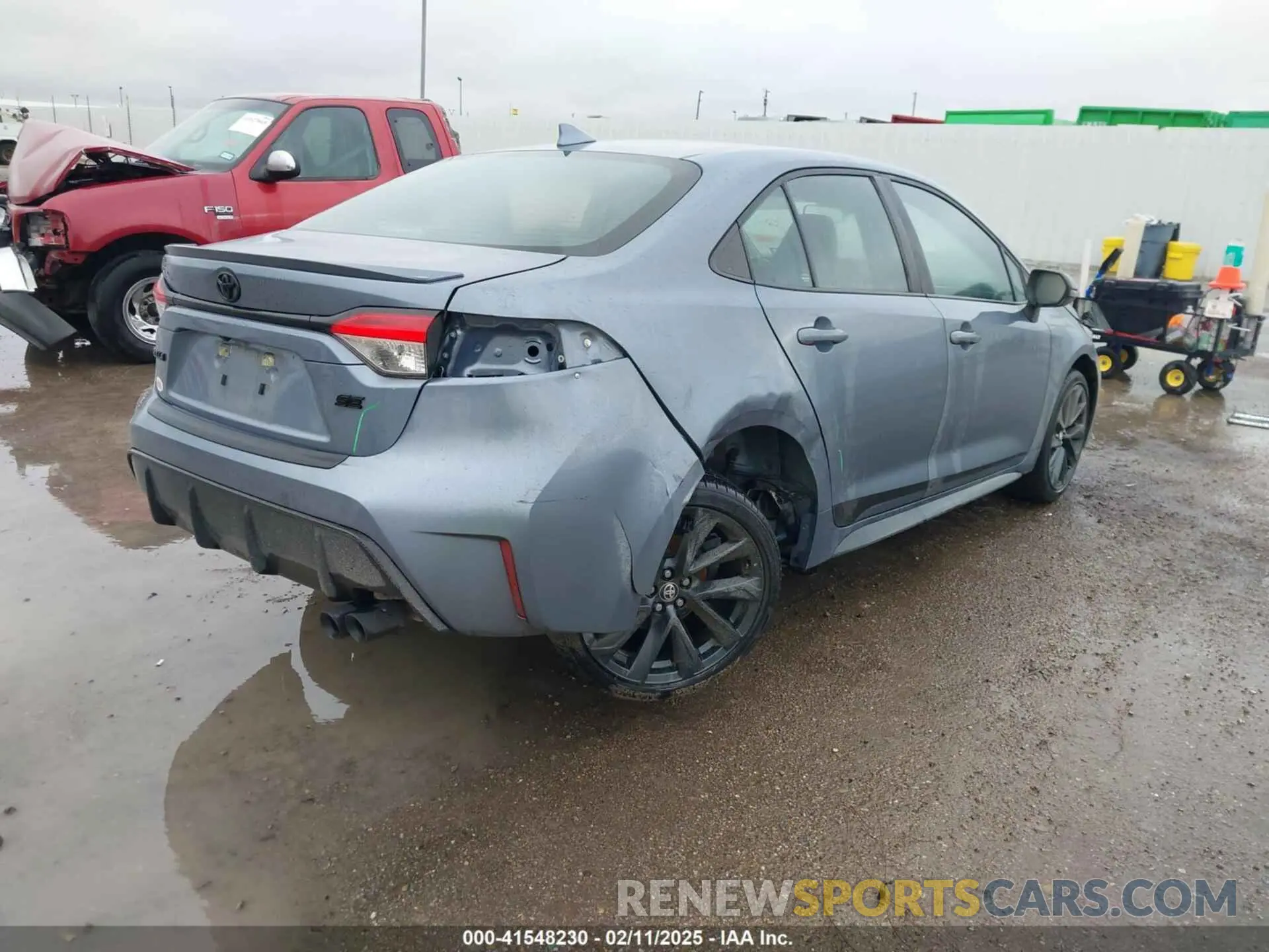 4 Photograph of a damaged car 5YFS4MCE3PP160529 TOYOTA COROLLA 2023