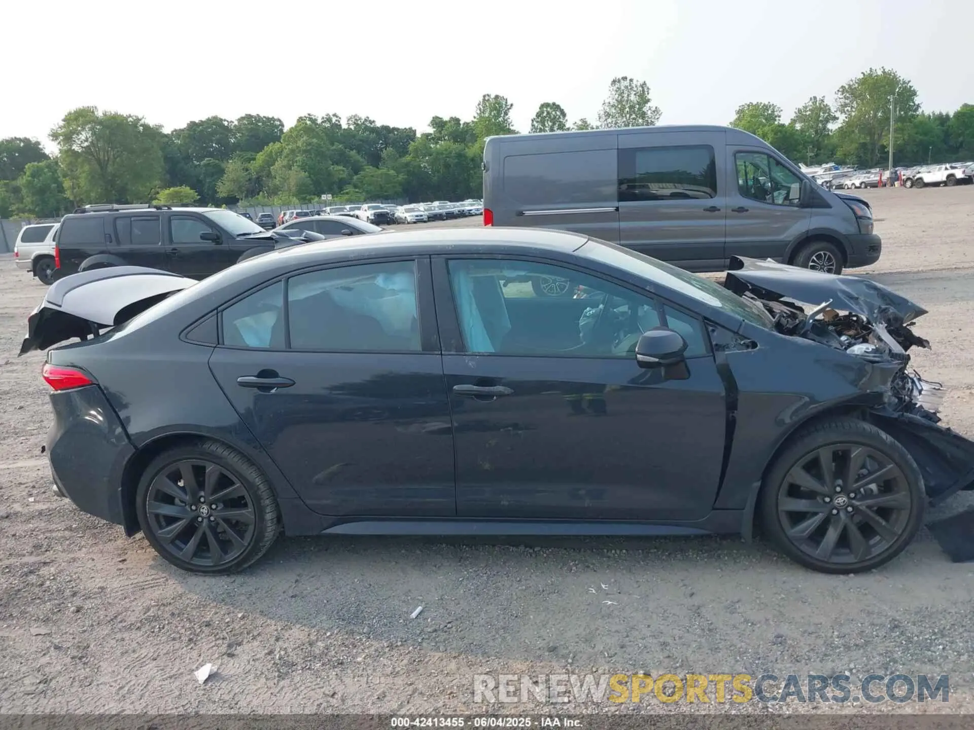 12 Photograph of a damaged car 5YFS4MCE4PP142668 TOYOTA COROLLA 2023