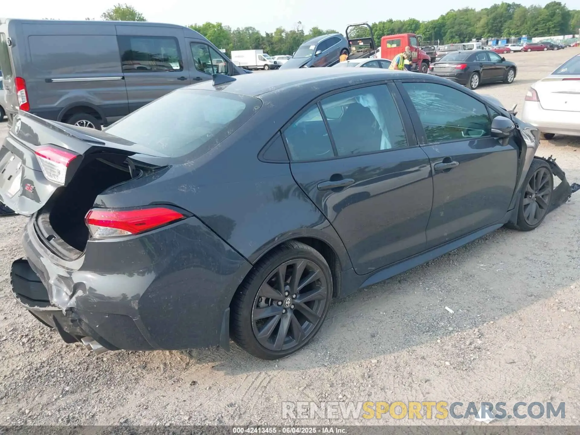 4 Photograph of a damaged car 5YFS4MCE4PP142668 TOYOTA COROLLA 2023