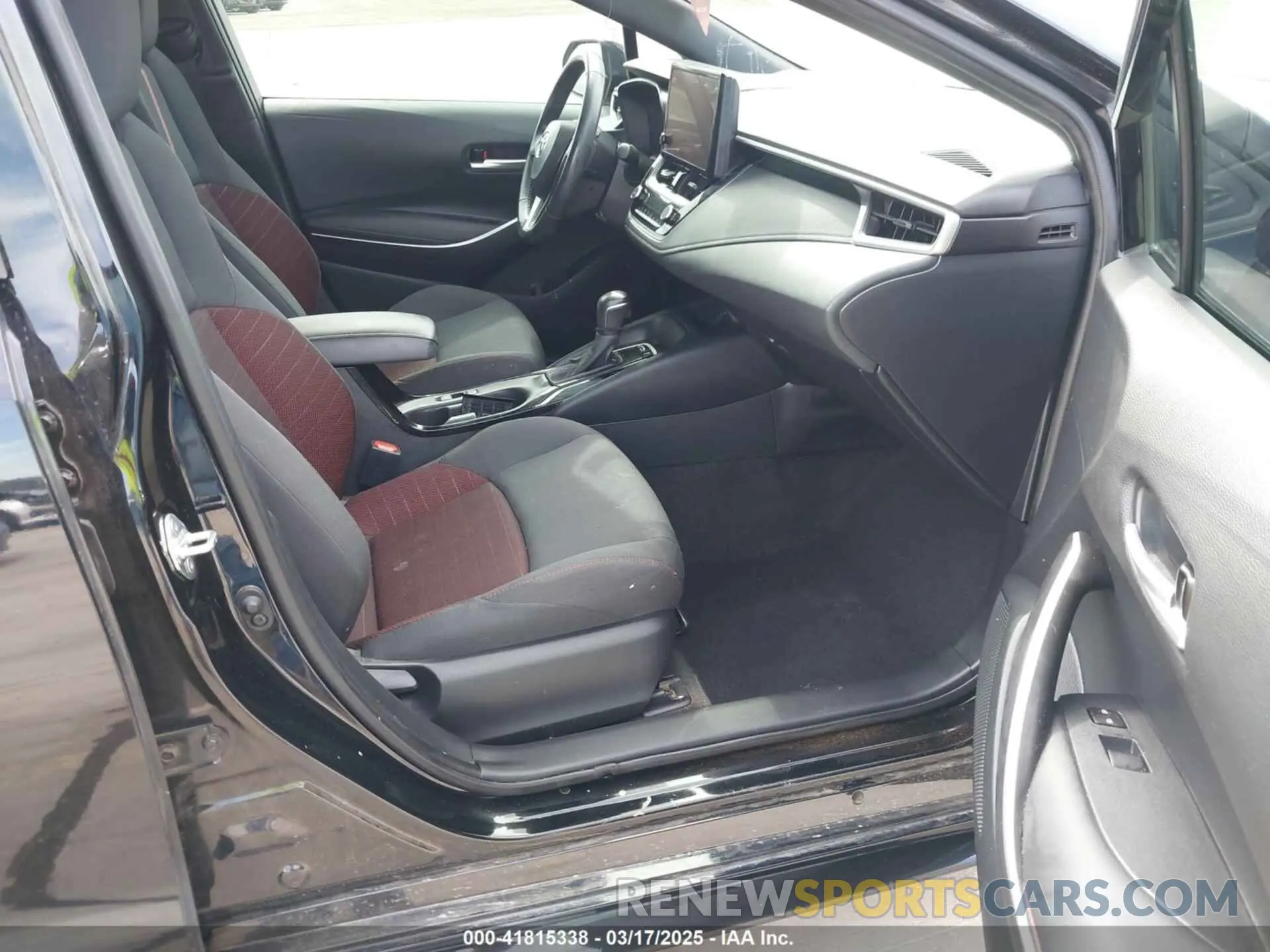 5 Photograph of a damaged car 5YFS4MCE4PP157719 TOYOTA COROLLA 2023