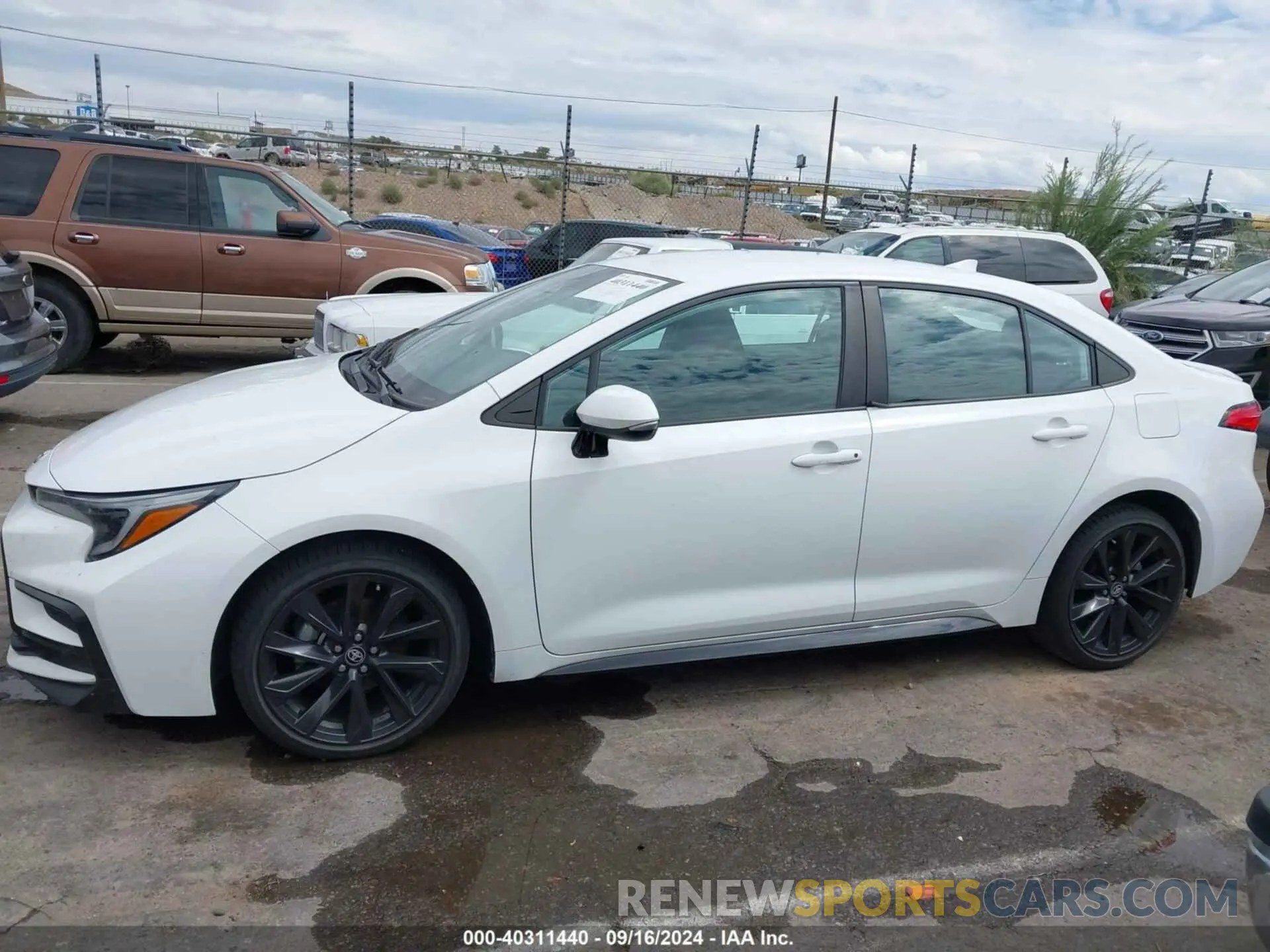 14 Photograph of a damaged car 5YFS4MCE5PP144817 TOYOTA COROLLA 2023