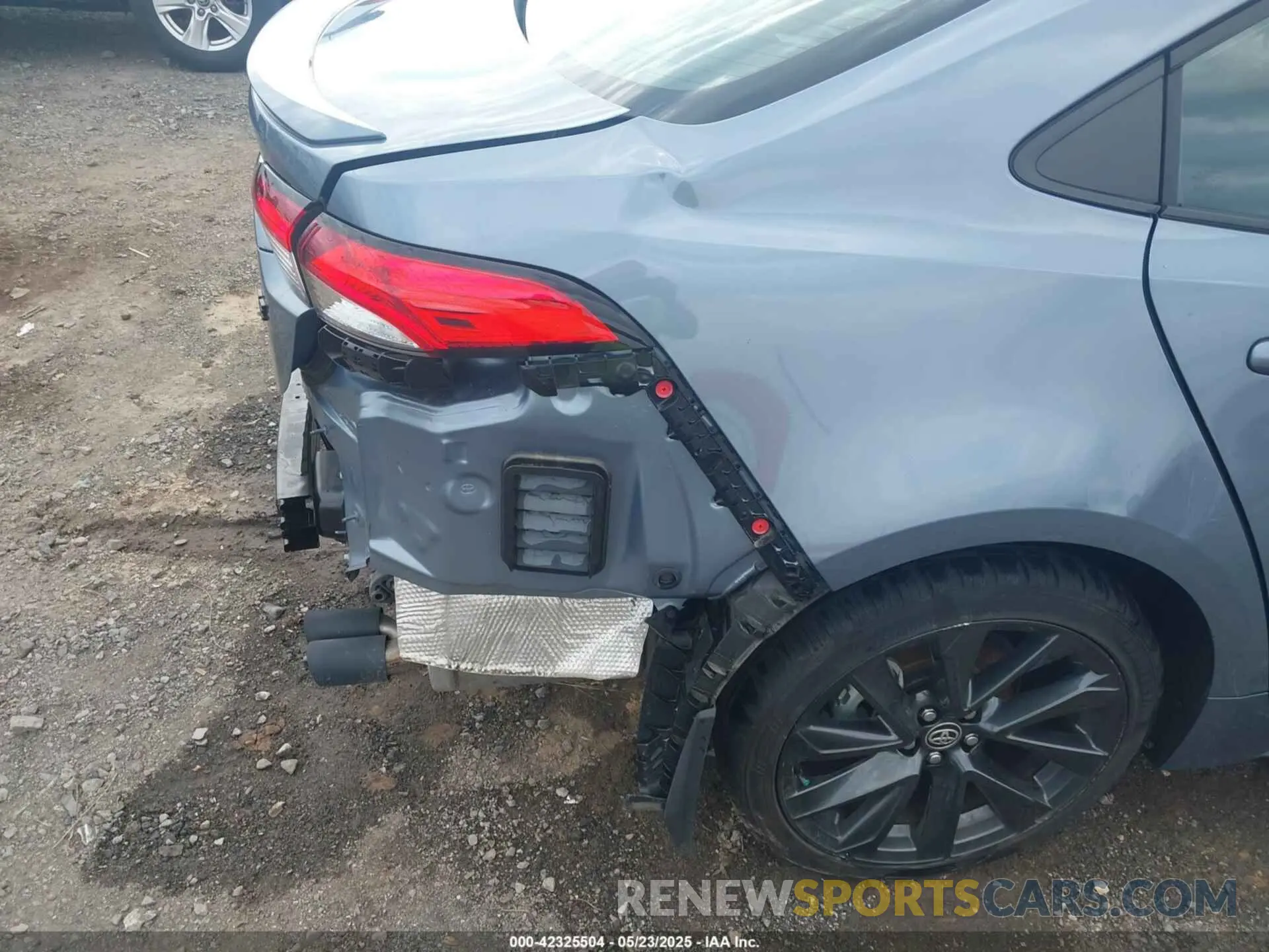 19 Photograph of a damaged car 5YFS4MCE5PP160290 TOYOTA COROLLA 2023