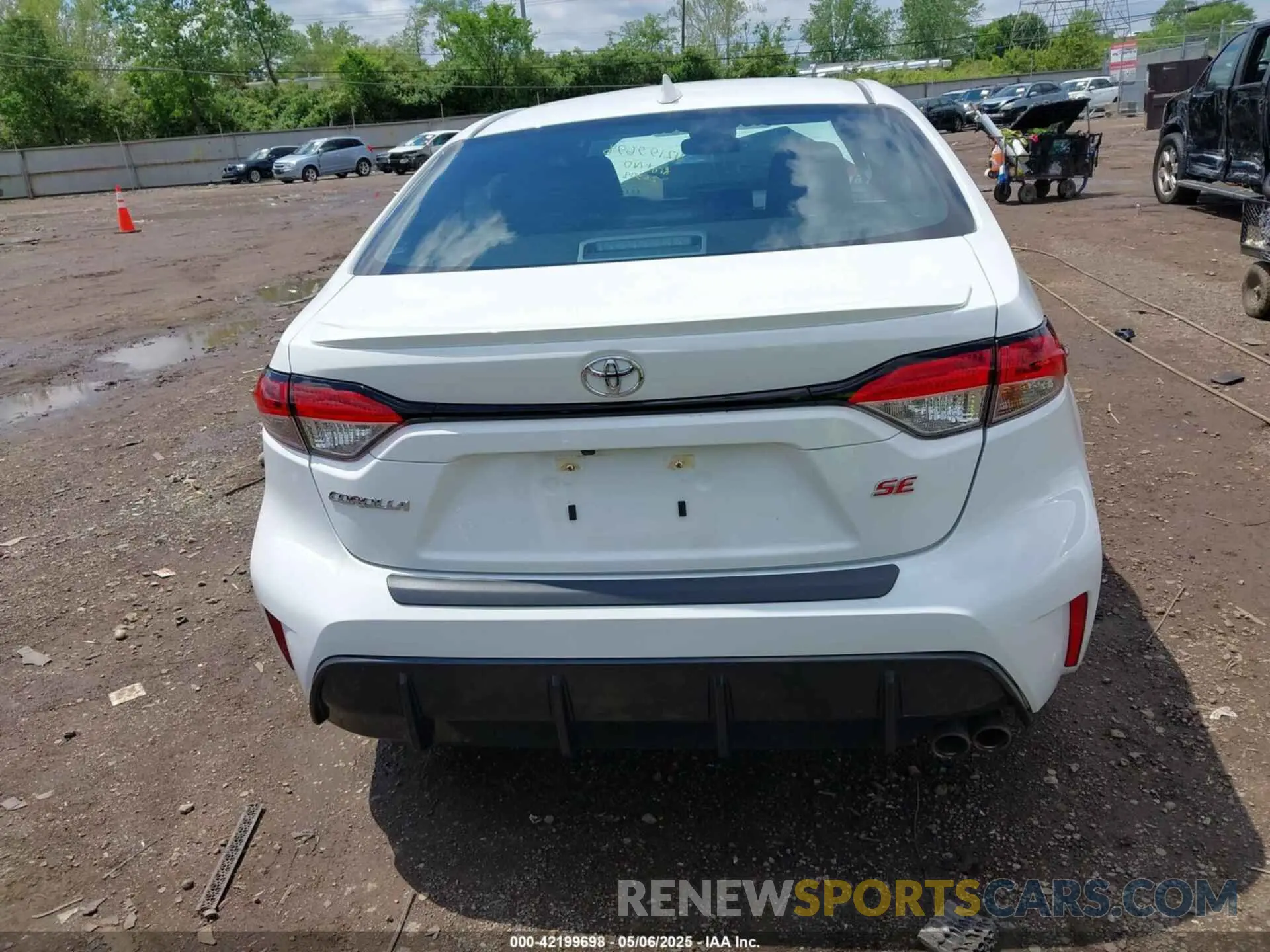 16 Photograph of a damaged car 5YFS4MCE6PP160380 TOYOTA COROLLA 2023