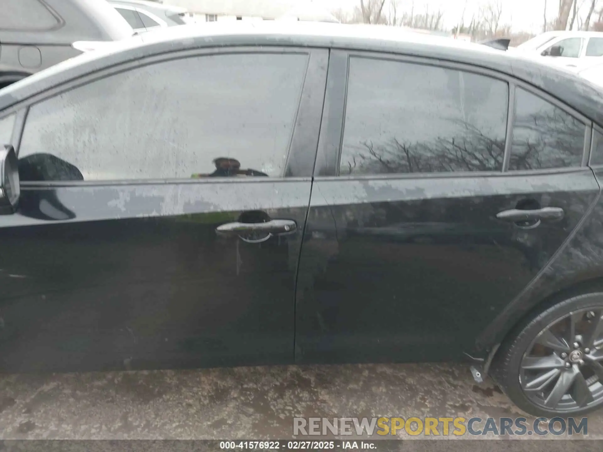 14 Photograph of a damaged car 5YFS4MCE6PP160556 TOYOTA COROLLA 2023