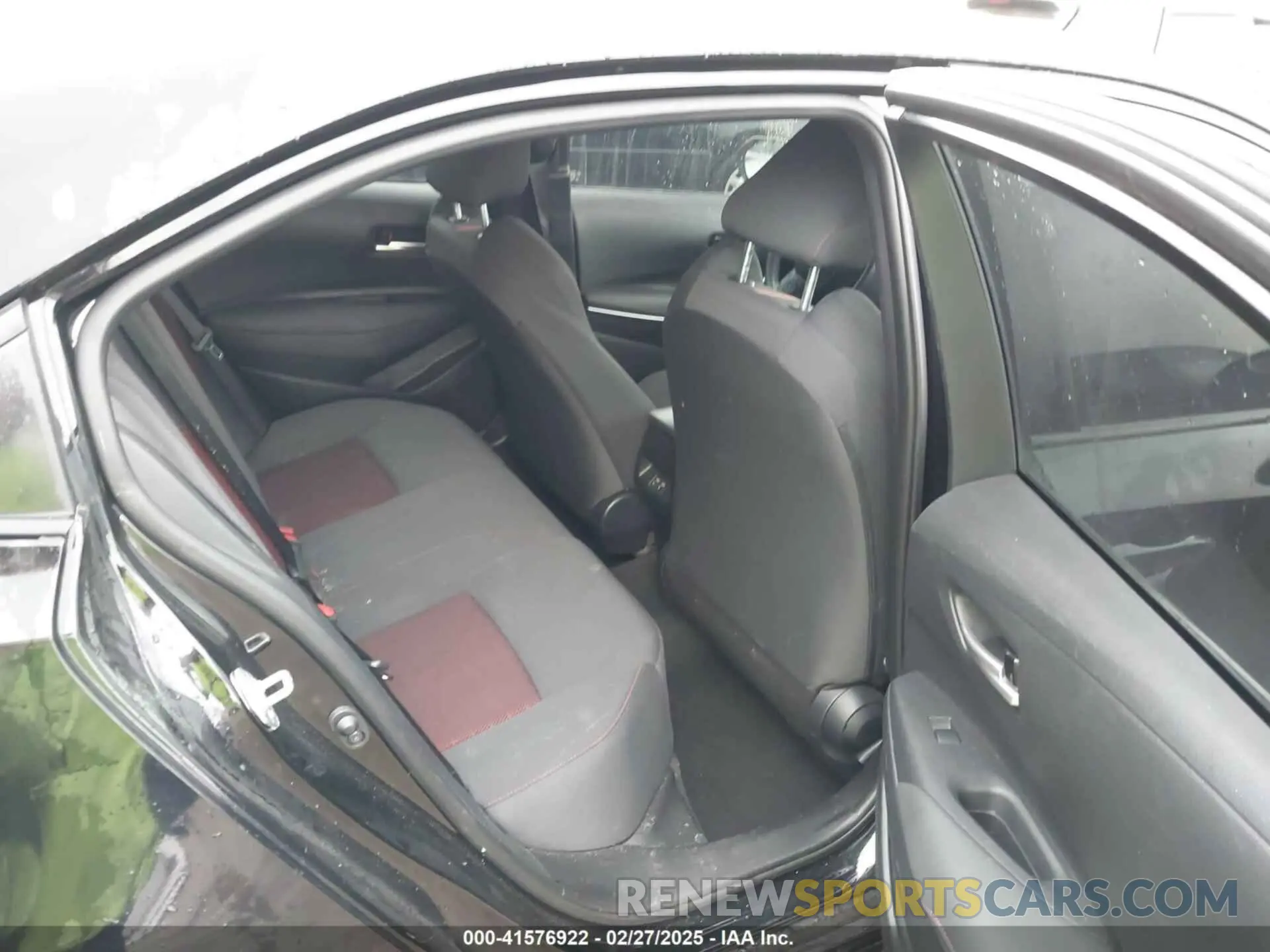 8 Photograph of a damaged car 5YFS4MCE6PP160556 TOYOTA COROLLA 2023
