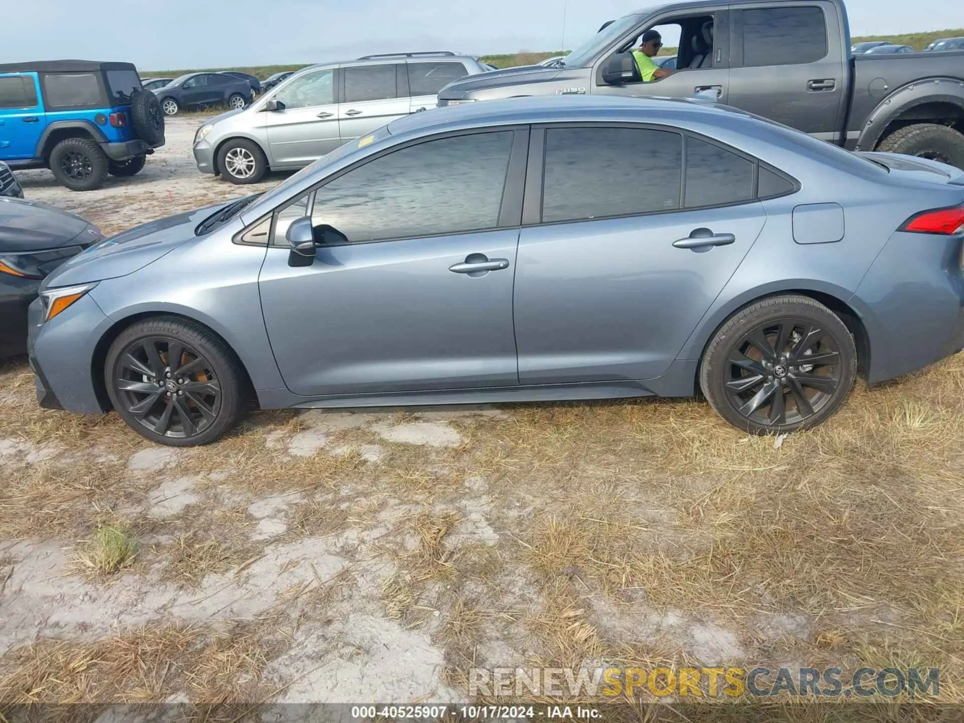 15 Photograph of a damaged car 5YFS4MCE6PP165885 TOYOTA COROLLA 2023