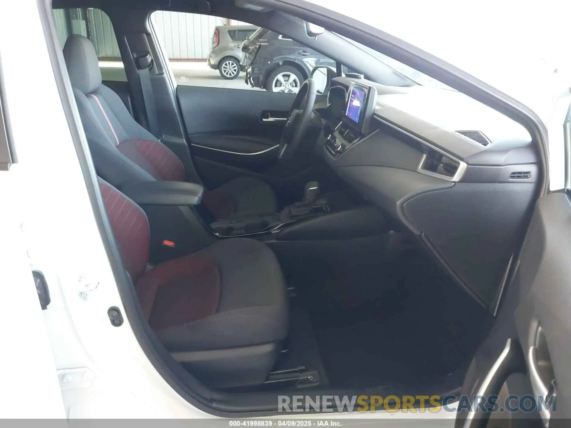 5 Photograph of a damaged car 5YFS4MCE8PP153219 TOYOTA COROLLA 2023