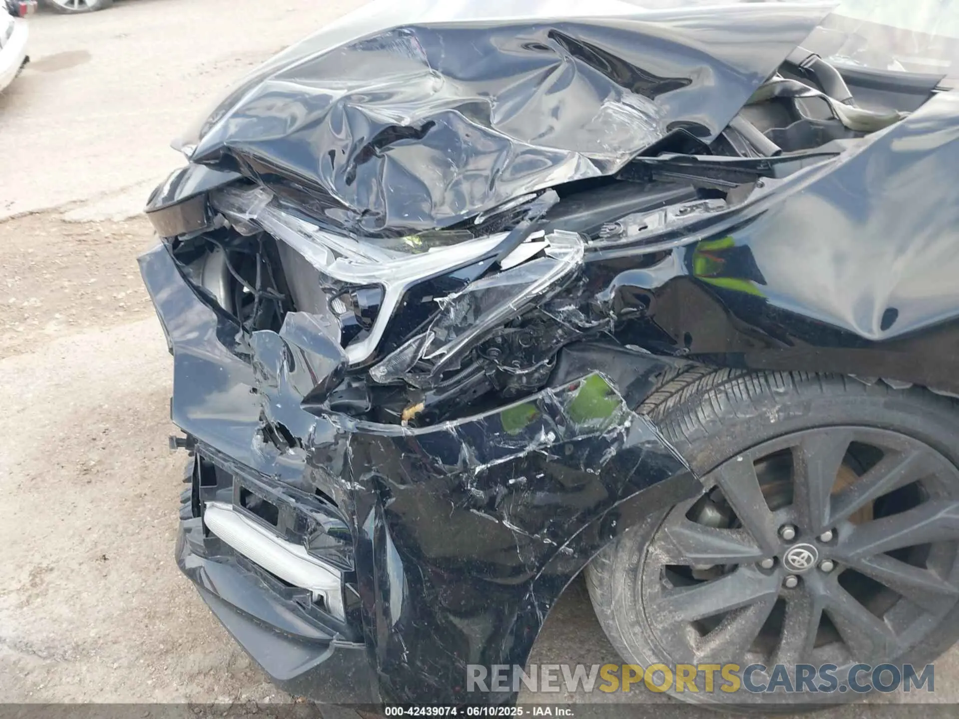6 Photograph of a damaged car 5YFS4MCE8PP157884 TOYOTA COROLLA 2023