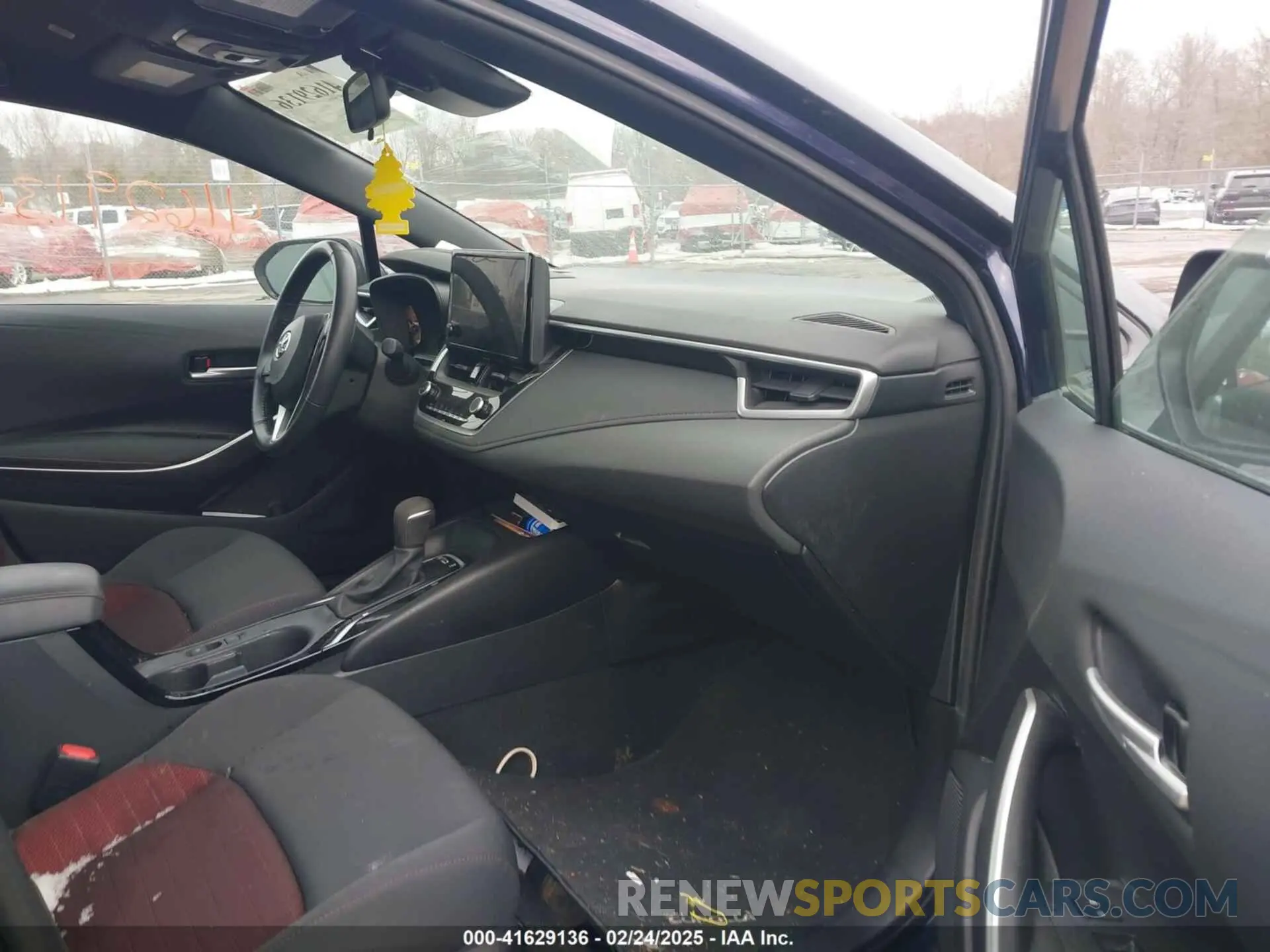 5 Photograph of a damaged car 5YFS4MCE8PP159599 TOYOTA COROLLA 2023