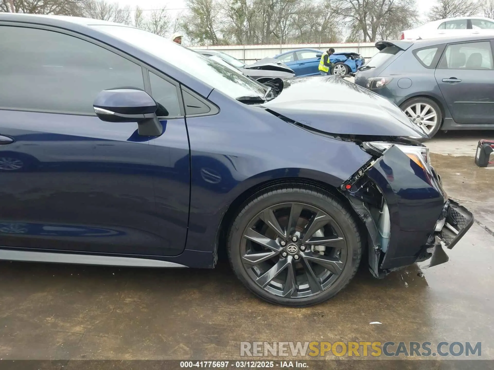 18 Photograph of a damaged car 5YFS4MCE8PP163586 TOYOTA COROLLA 2023