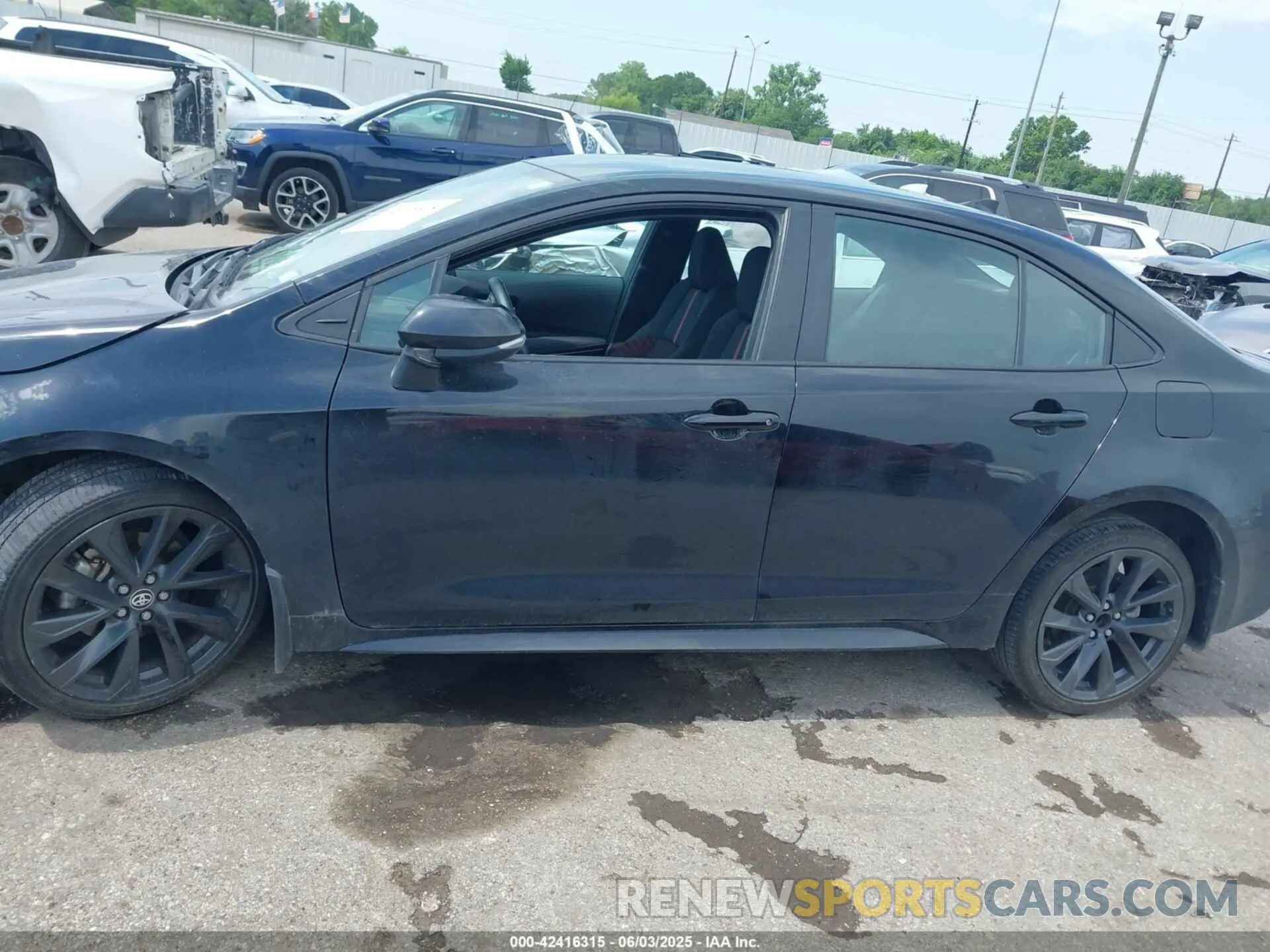 14 Photograph of a damaged car 5YFS4MCE9PP154413 TOYOTA COROLLA 2023