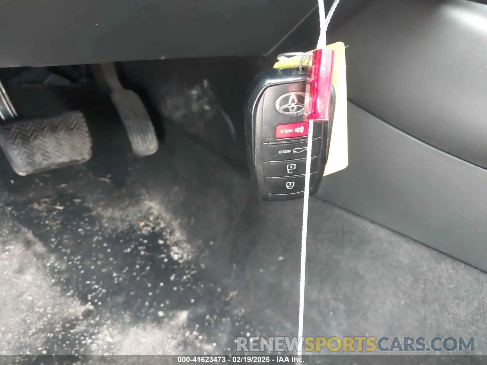 11 Photograph of a damaged car 5YFS4MCE9PP156596 TOYOTA COROLLA 2023