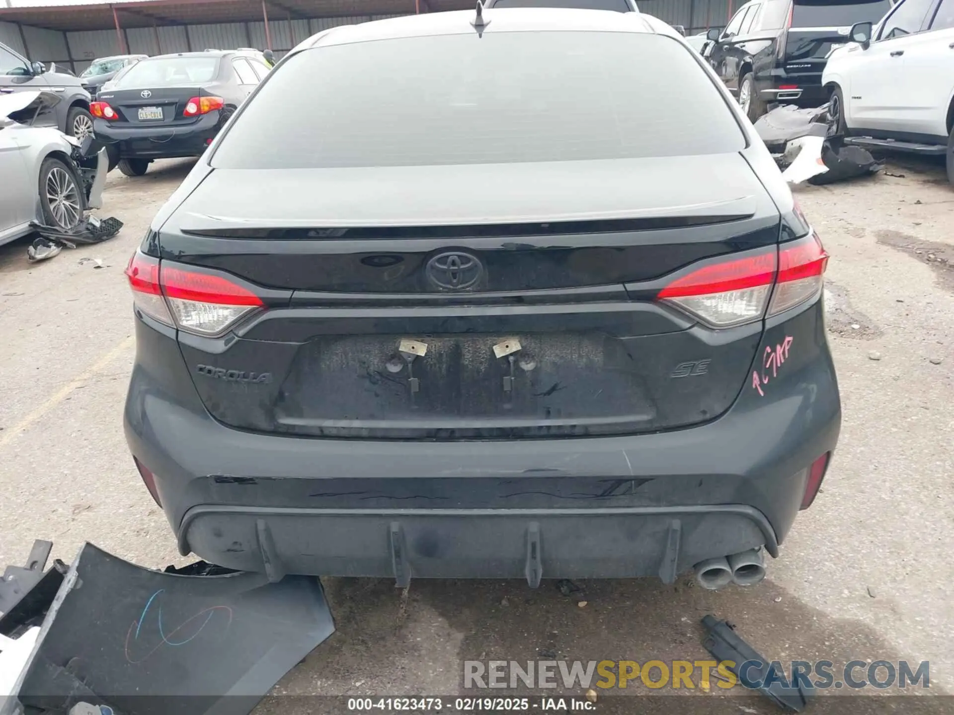 17 Photograph of a damaged car 5YFS4MCE9PP156596 TOYOTA COROLLA 2023