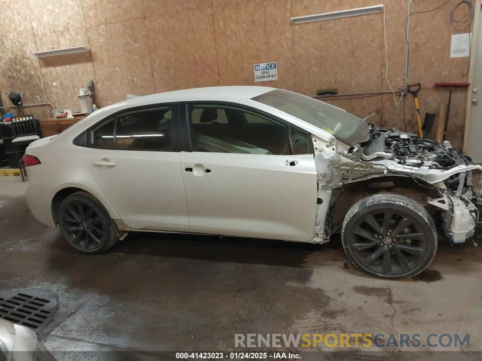 14 Photograph of a damaged car 5YFS4MCE9PP158980 TOYOTA COROLLA 2023