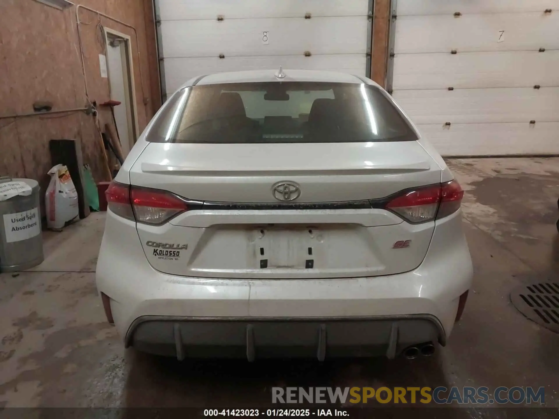 17 Photograph of a damaged car 5YFS4MCE9PP158980 TOYOTA COROLLA 2023