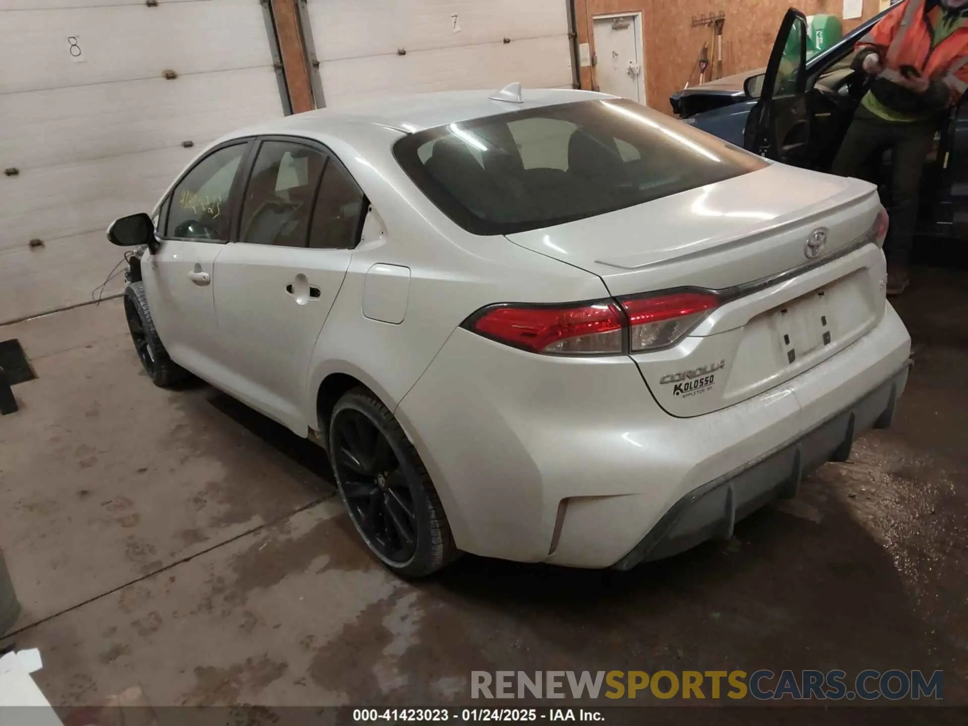 3 Photograph of a damaged car 5YFS4MCE9PP158980 TOYOTA COROLLA 2023
