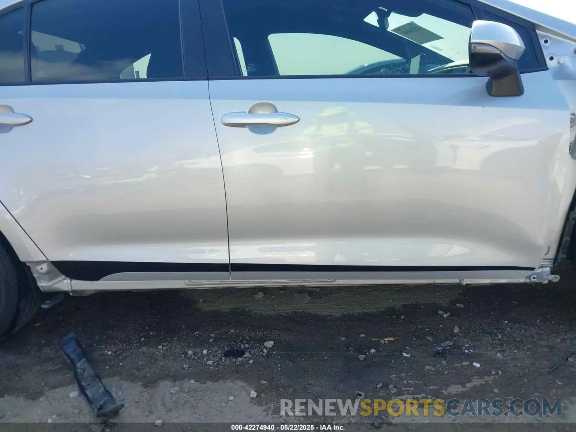 18 Photograph of a damaged car 5YFS4MCEXPP139628 TOYOTA COROLLA 2023