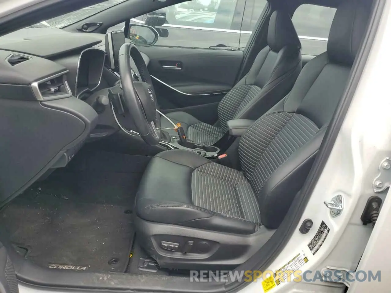 7 Photograph of a damaged car 5YFT4MCE2PP164172 TOYOTA COROLLA 2023