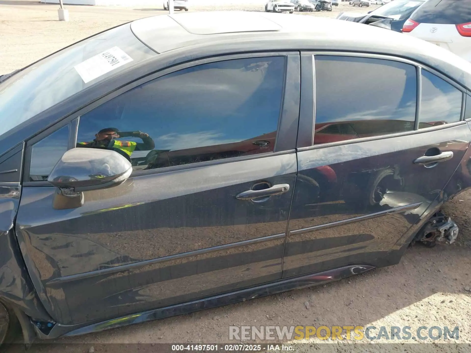 15 Photograph of a damaged car 5YFT4MCE3PP165332 TOYOTA COROLLA 2023