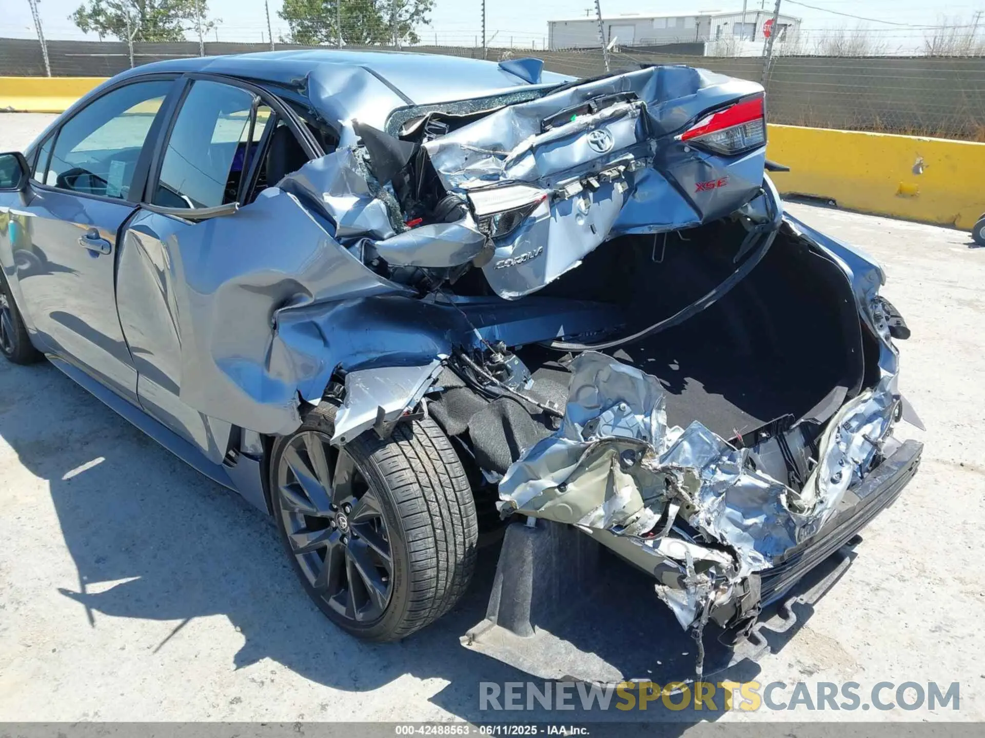6 Photograph of a damaged car 5YFT4MCE3PP167534 TOYOTA COROLLA 2023