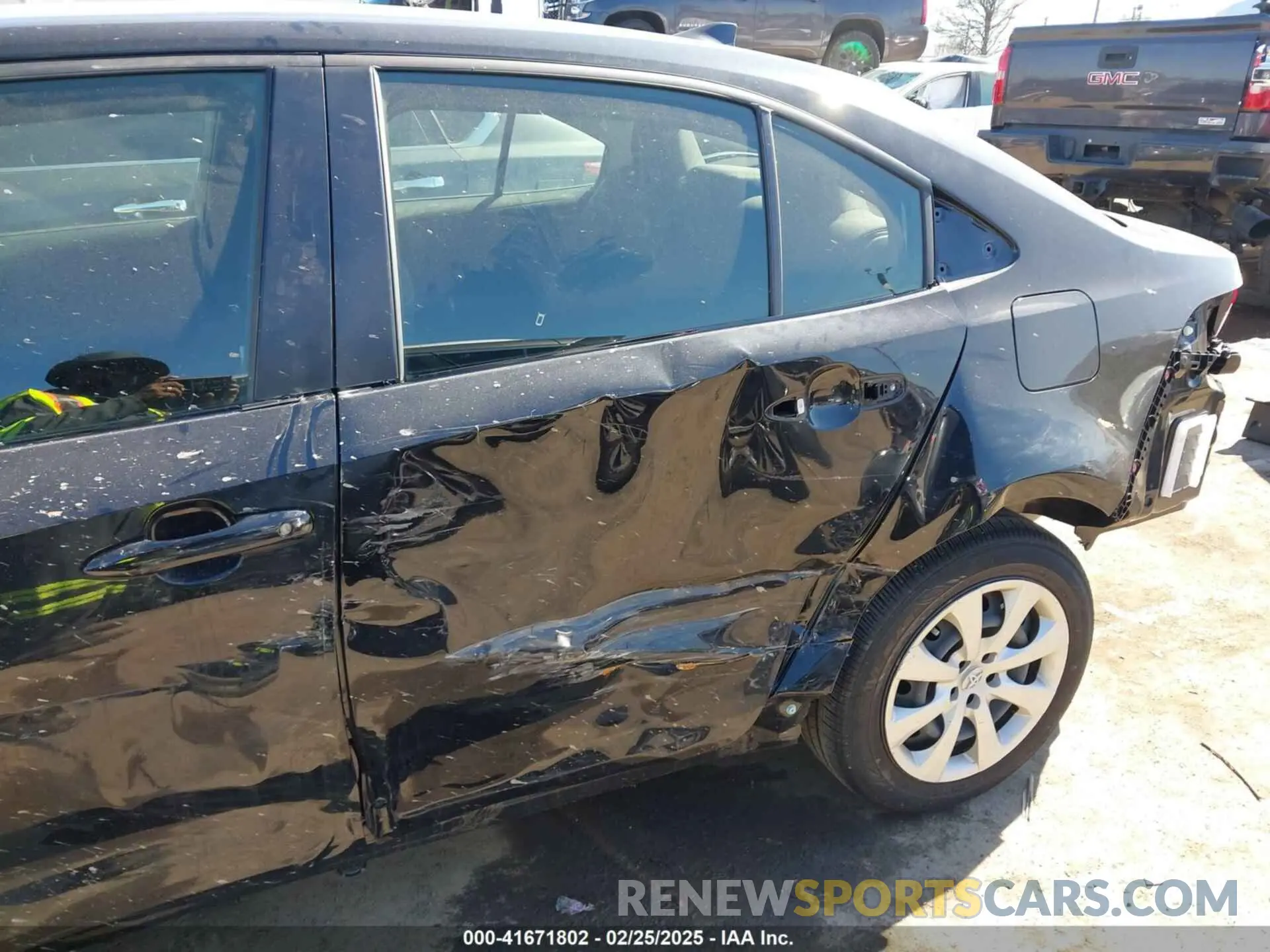 6 Photograph of a damaged car JTDB4MEE4P3008782 TOYOTA COROLLA 2023